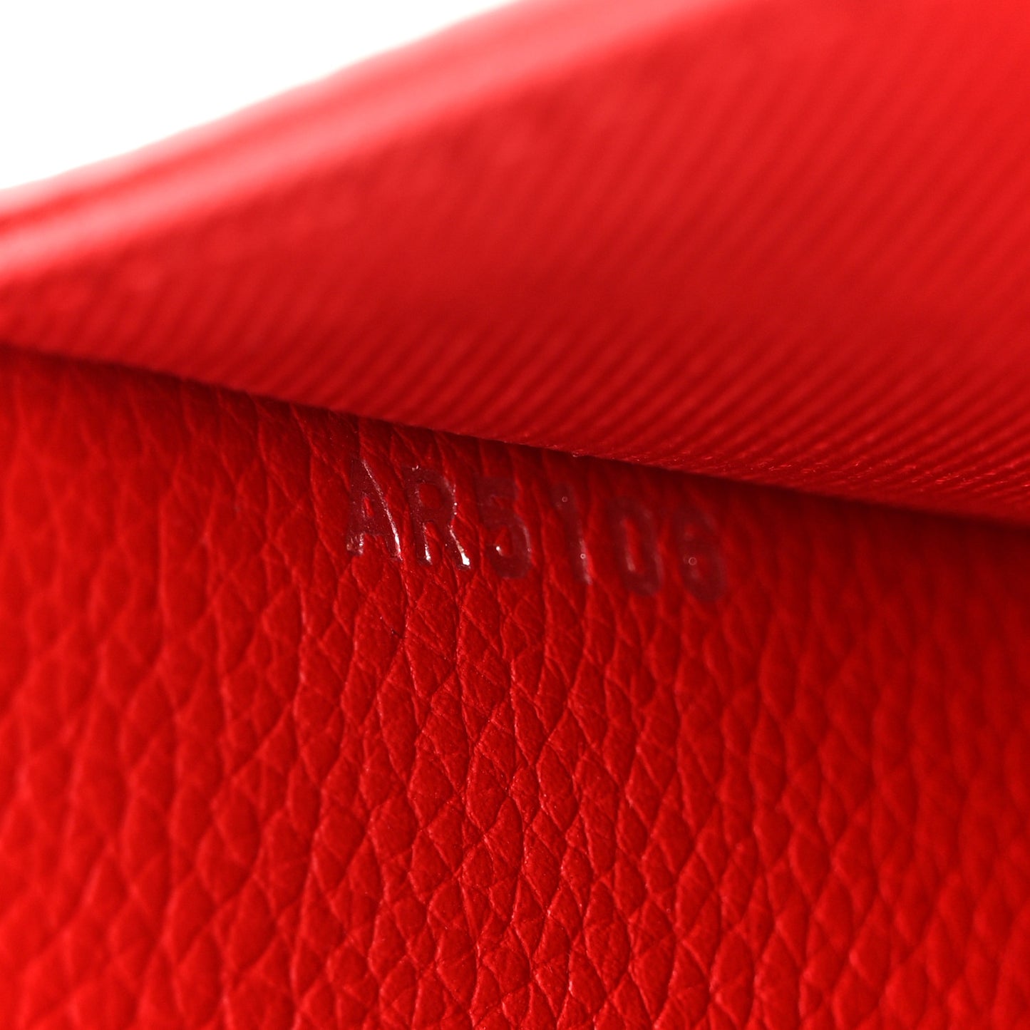 Calfskin Lockme II Chain Bag BB Rubis