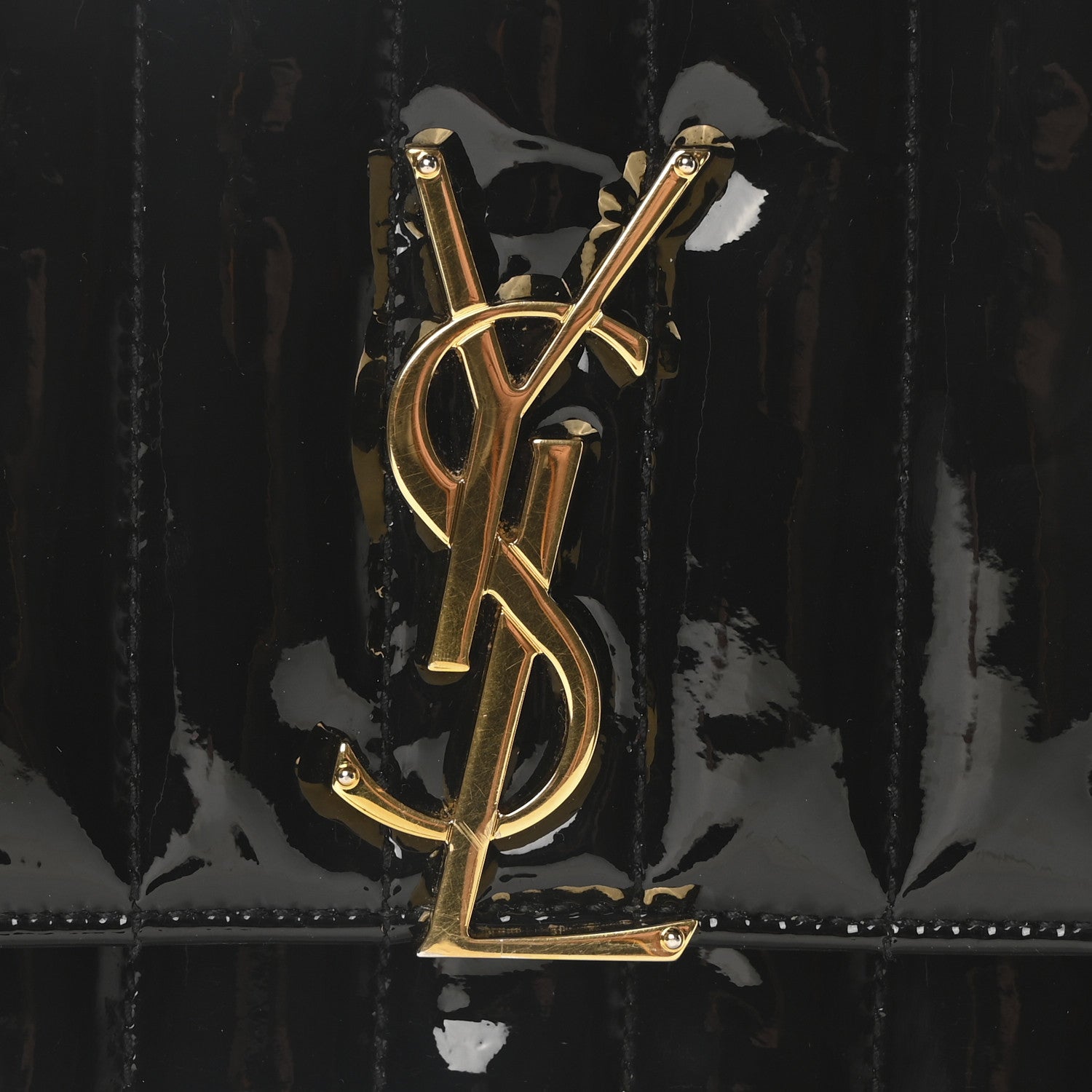 Saint Laurent Patent Calfskin Matelasse Monogram Small Vicky Chain Bag Black 7 of 10