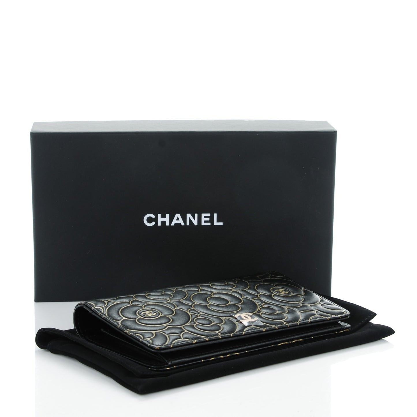Lambskin Camellia Embossed Yen Wallet Black Gold