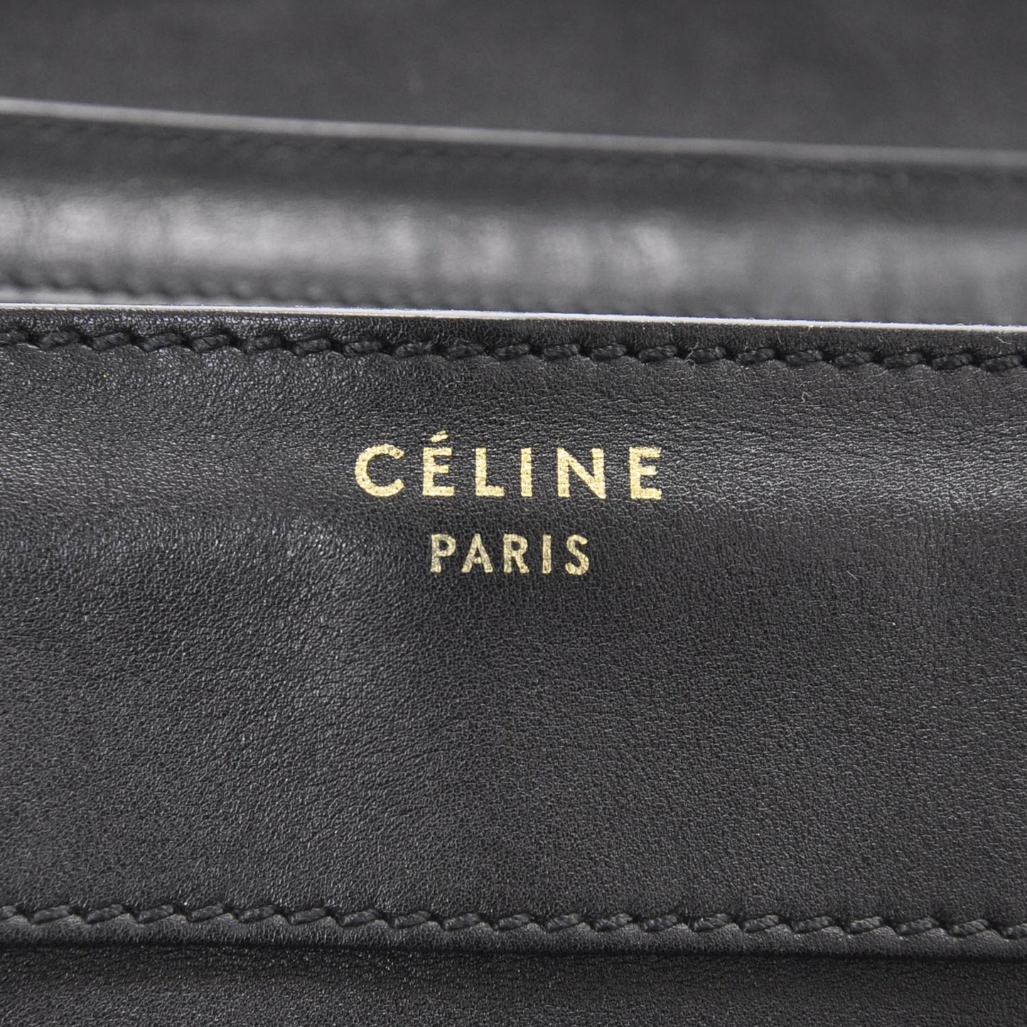 Smooth Calfskin Shoulder Luggage Black