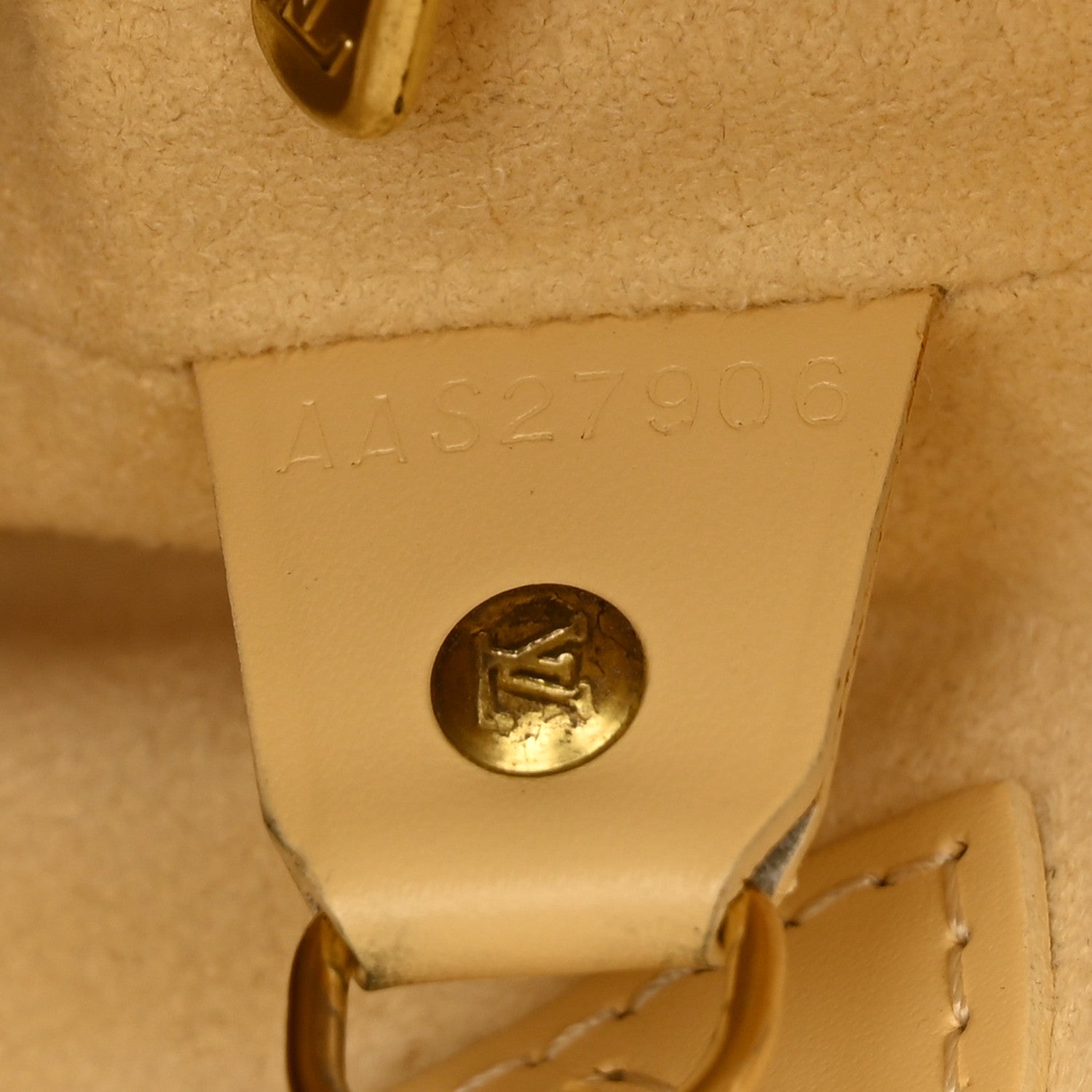 Louis Vuitton Epi Petit Bucket 23 Vanilla 7 of 13