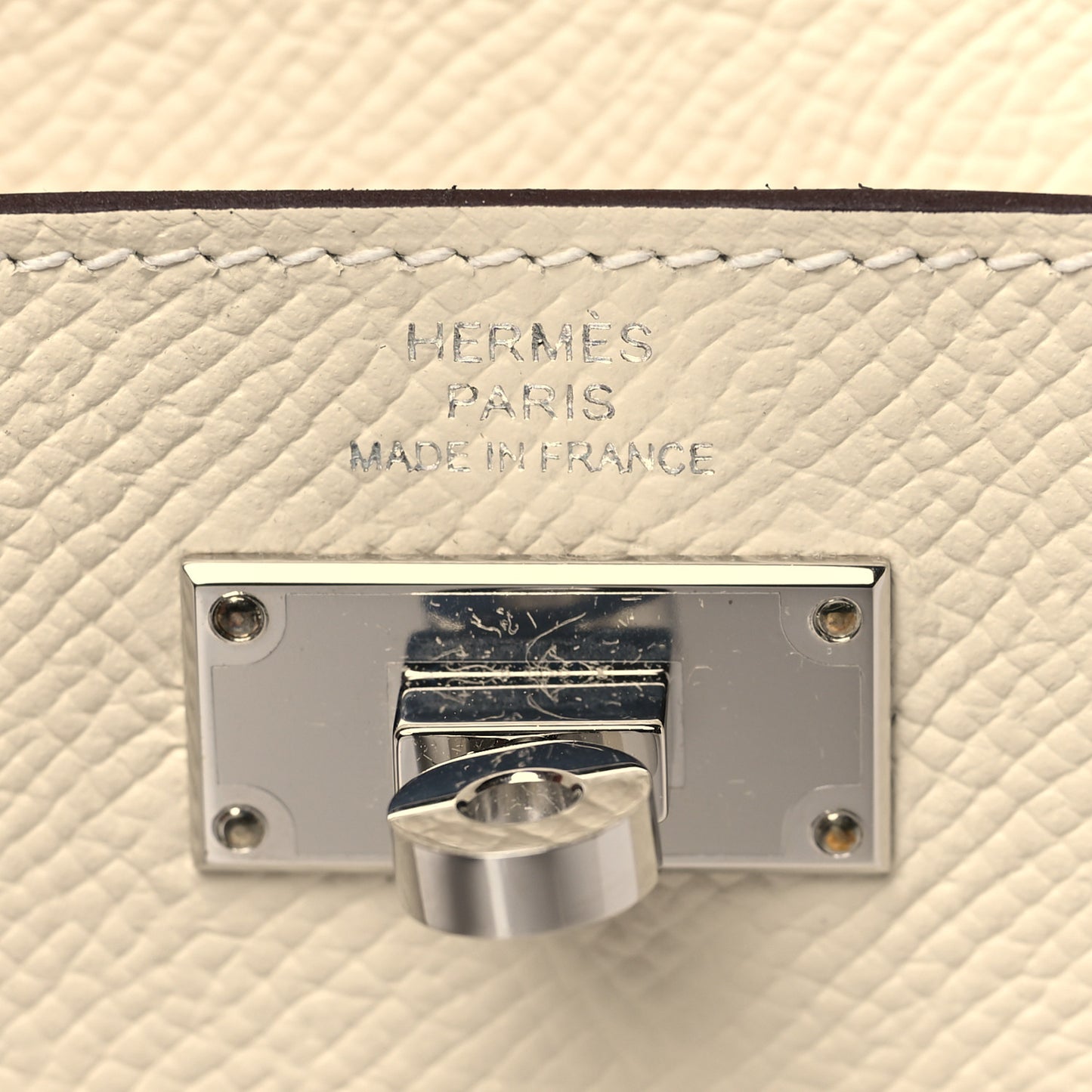 Epsom Kelly Pocket Compact Wallet Nata