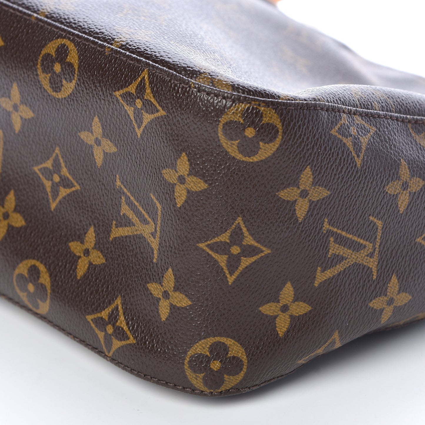Monogram Looping MM