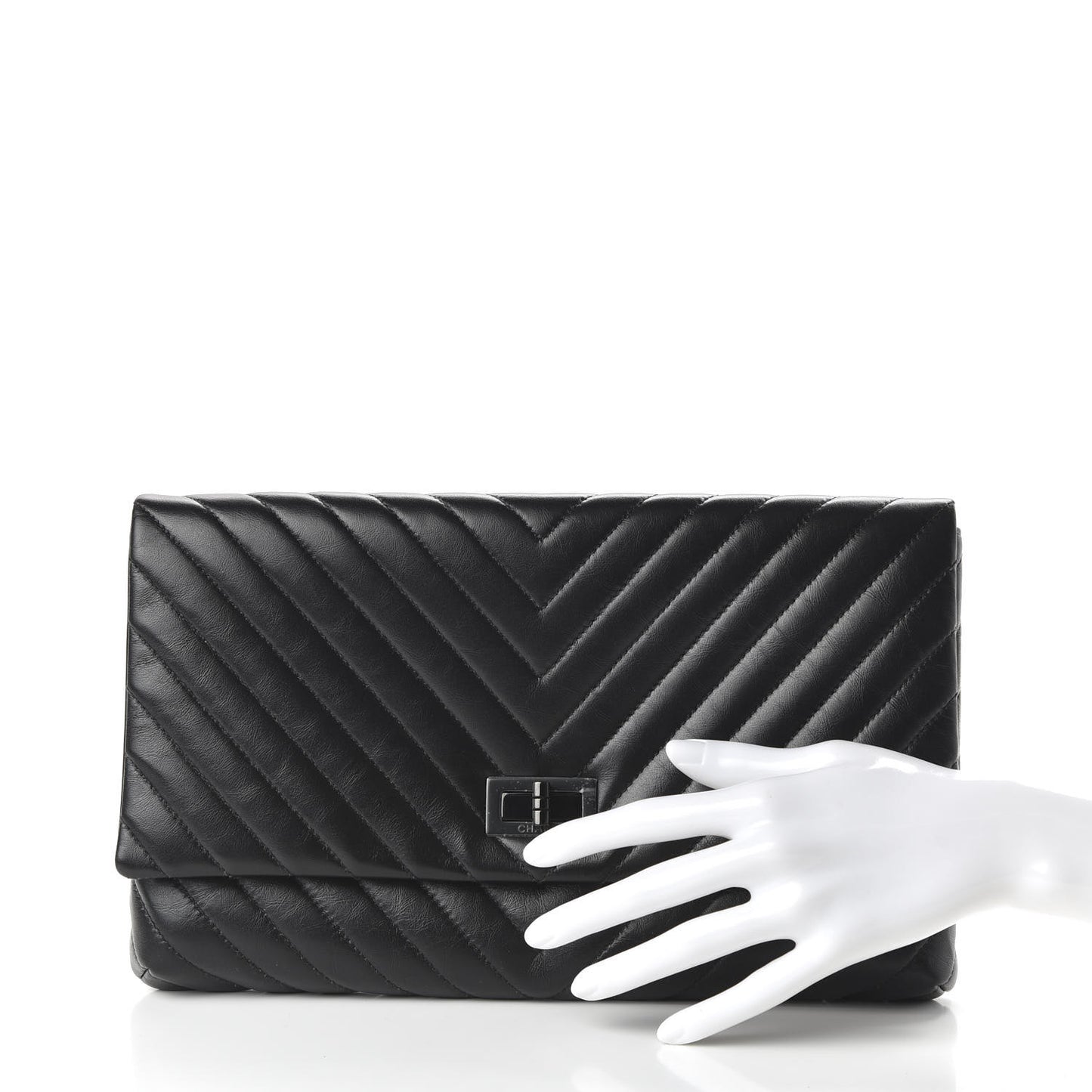 Aged Calfskin Chevron Quilted Reissue 2.55 Clutch So Black
