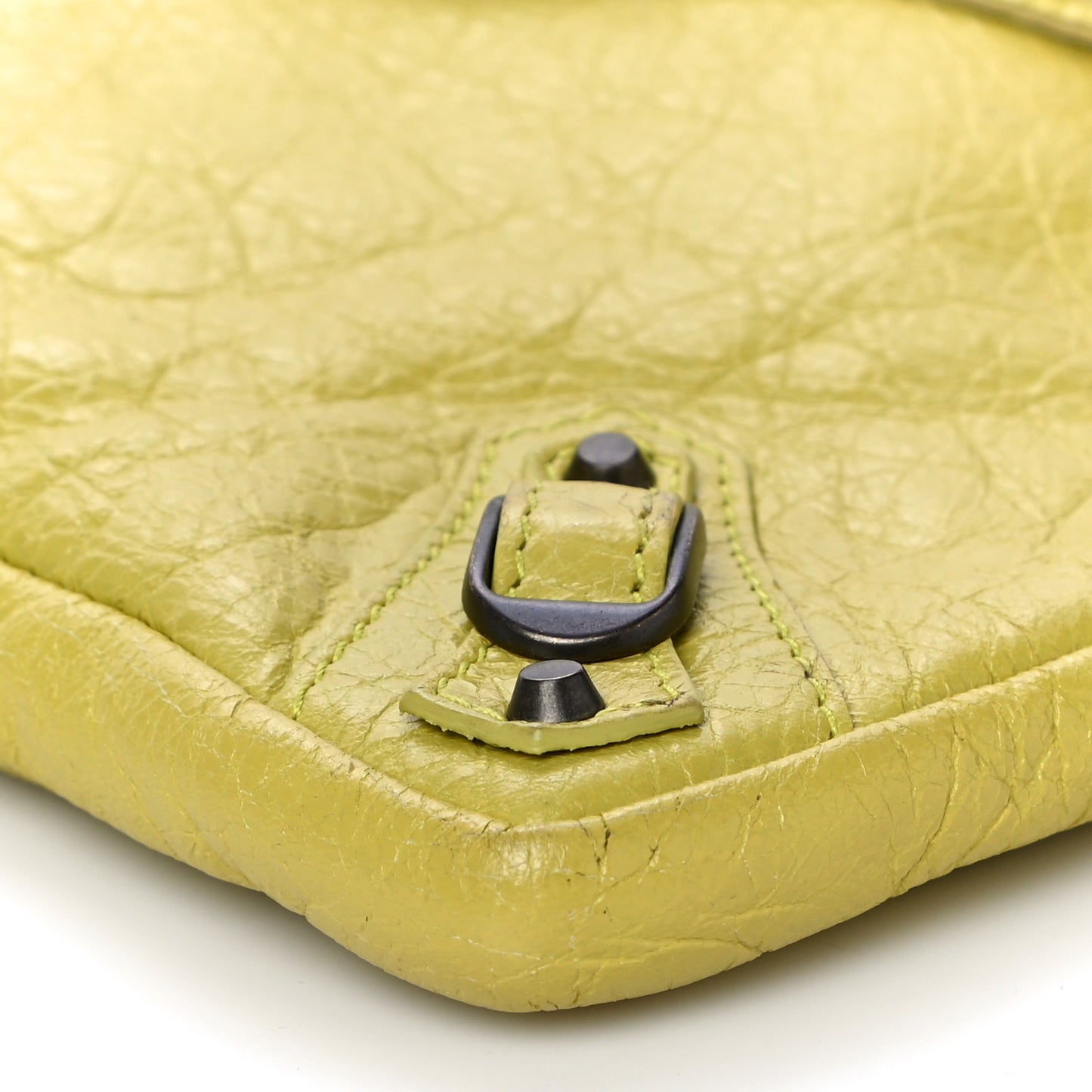 Agneau Classic Hardware Flat Crossbody Jaune Poussin