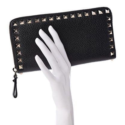 Valentino Garavani Pebbled Calfskin Rockstud Zip Around Wallet Black 2 of 10