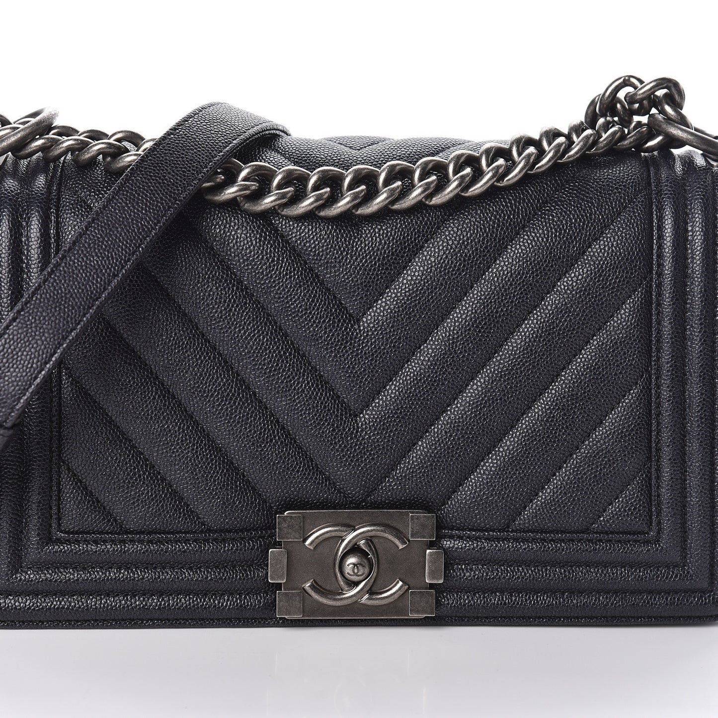 Caviar Chevron Quilted Medium Boy Flap Black