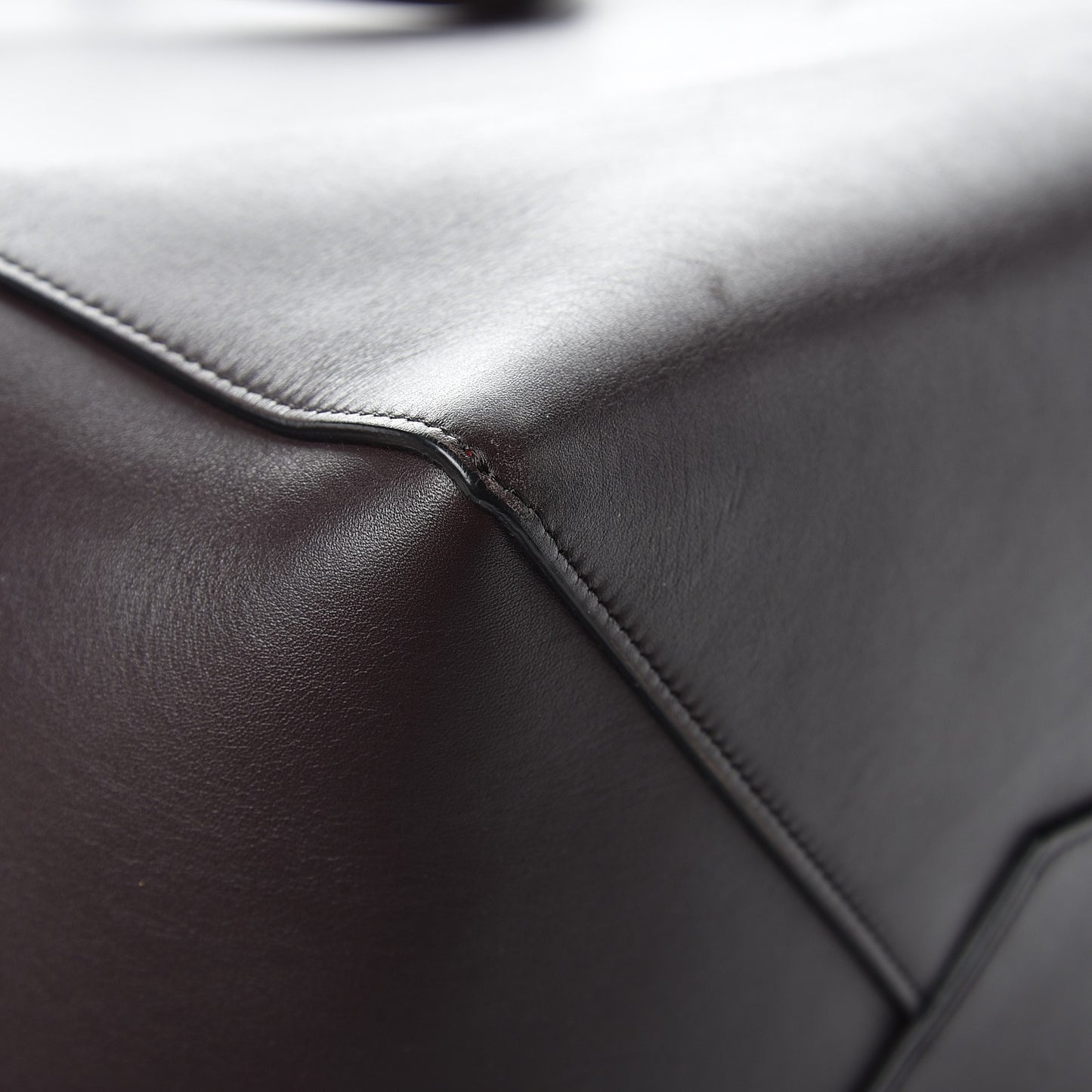 Smooth Calfskin Medium Belt Cabas Phantom Dark Brown