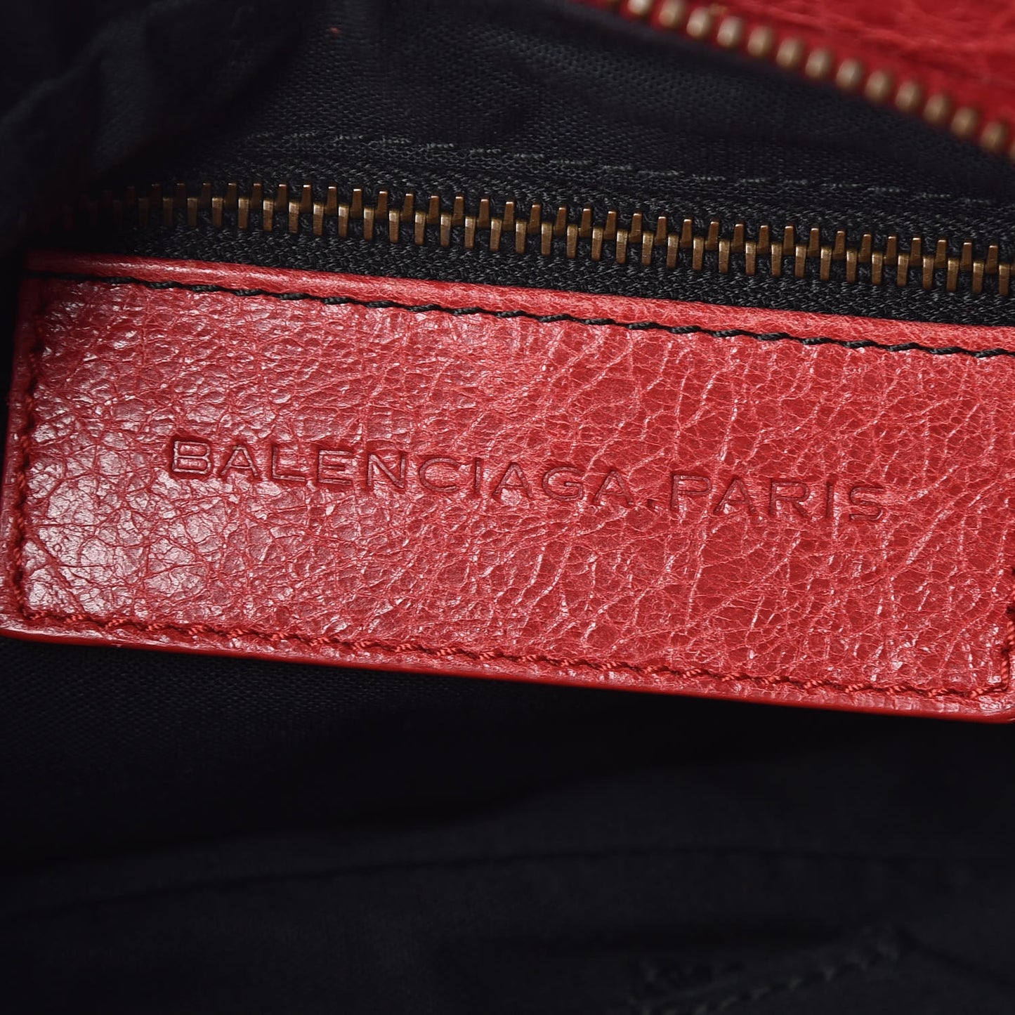 Agneau Classic Hardware Hip Rouge Cardinal