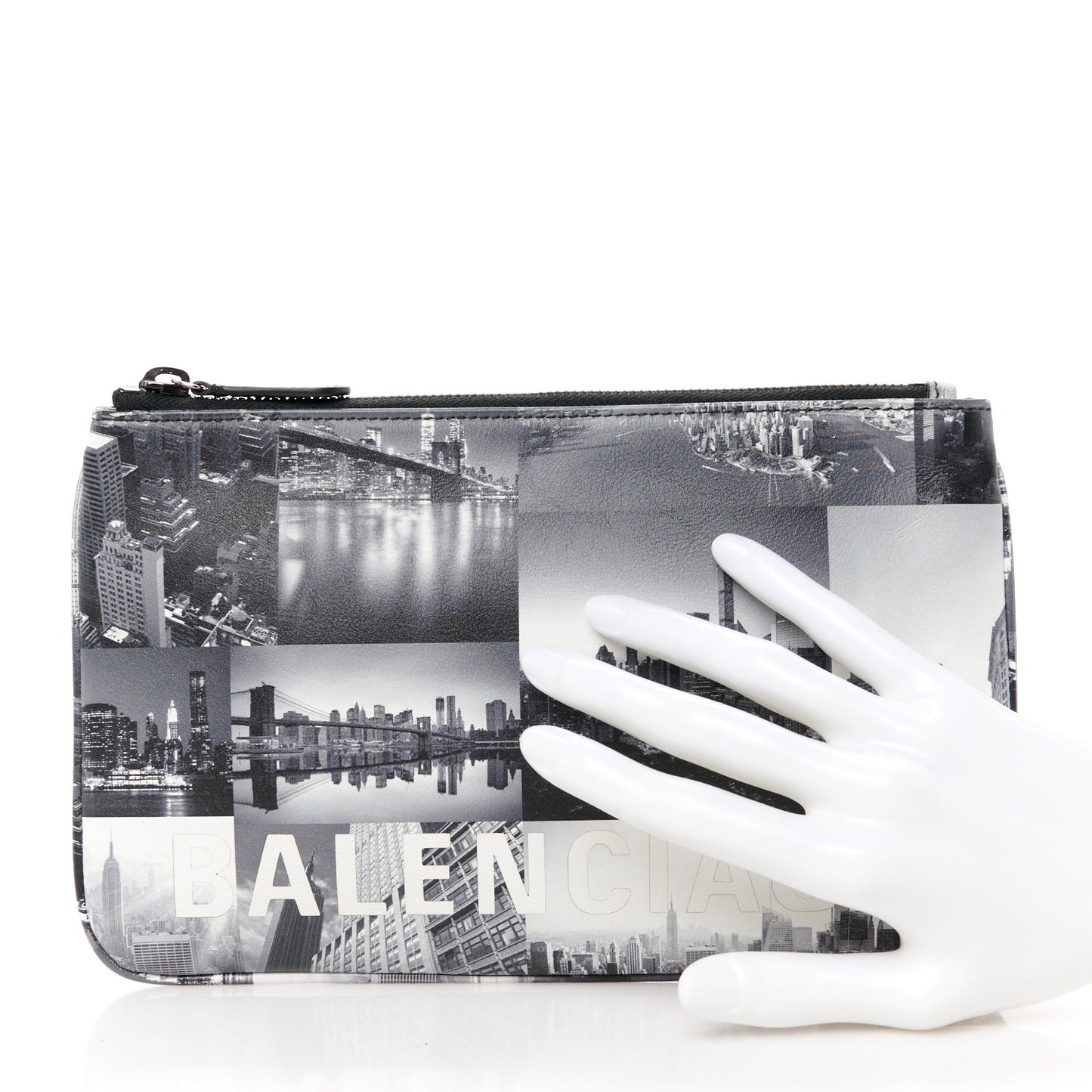 Calfskin New York Skyline Logo Ville Zip Pouch M Black