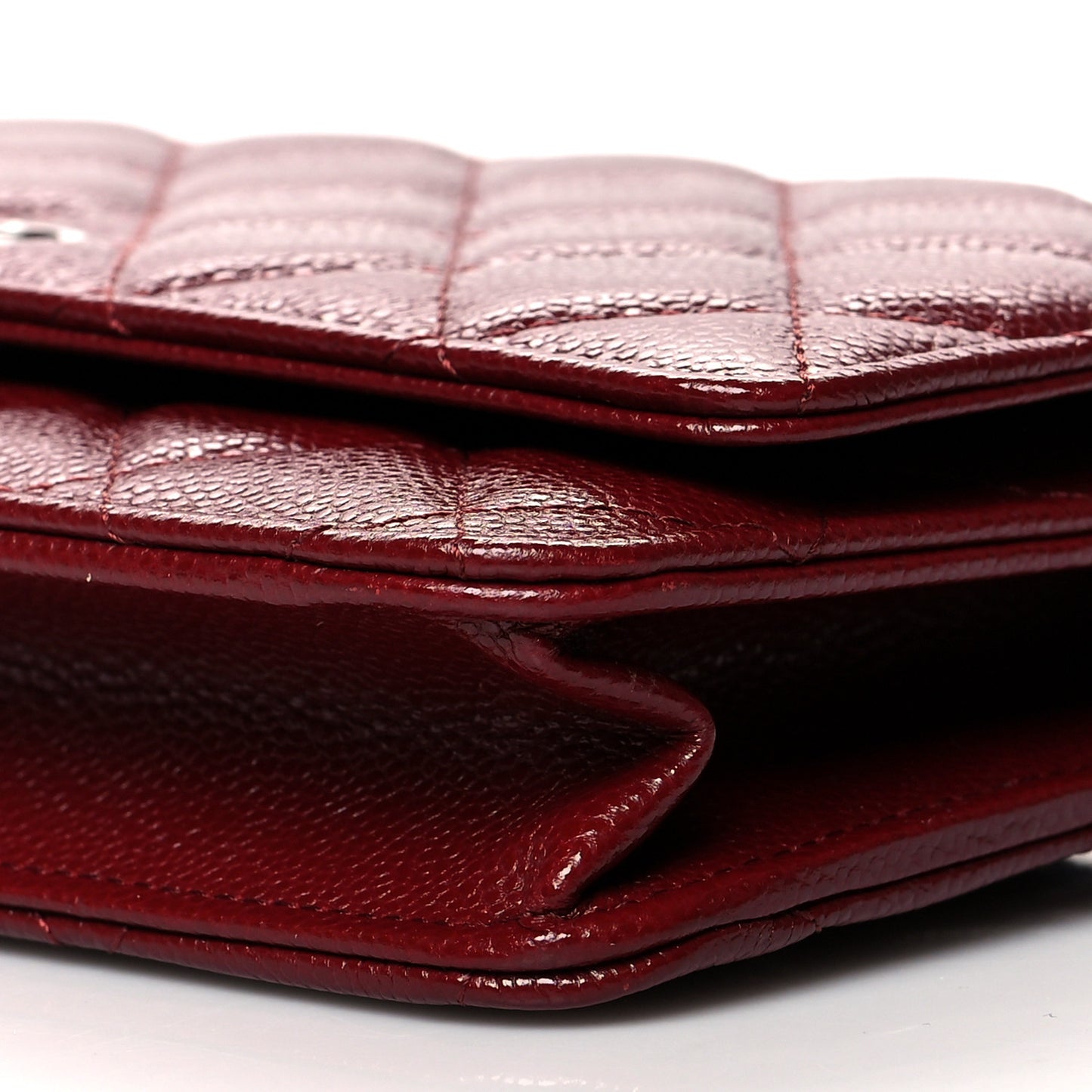 Caviar Quilted Wallet On Chain WOC Dark Red