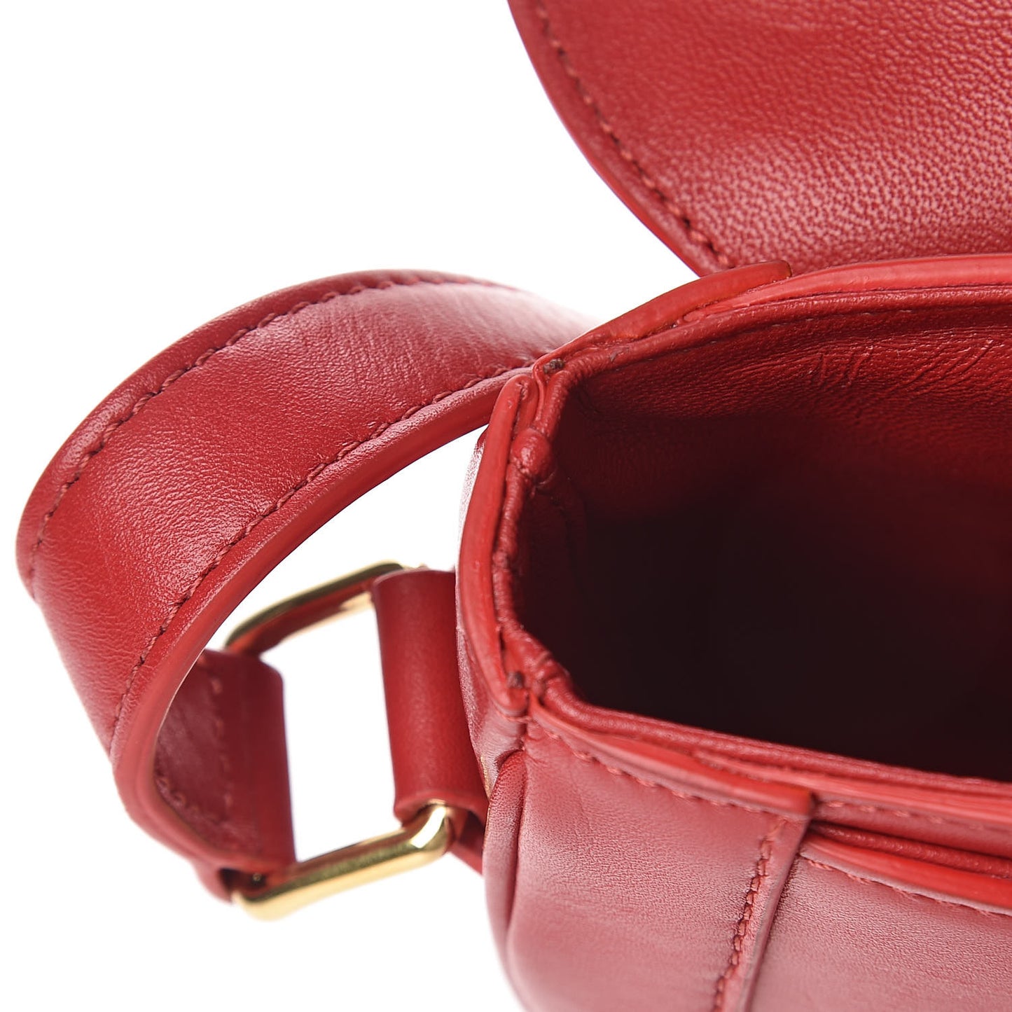 Satinated Calfskin Besace Small 16 Red