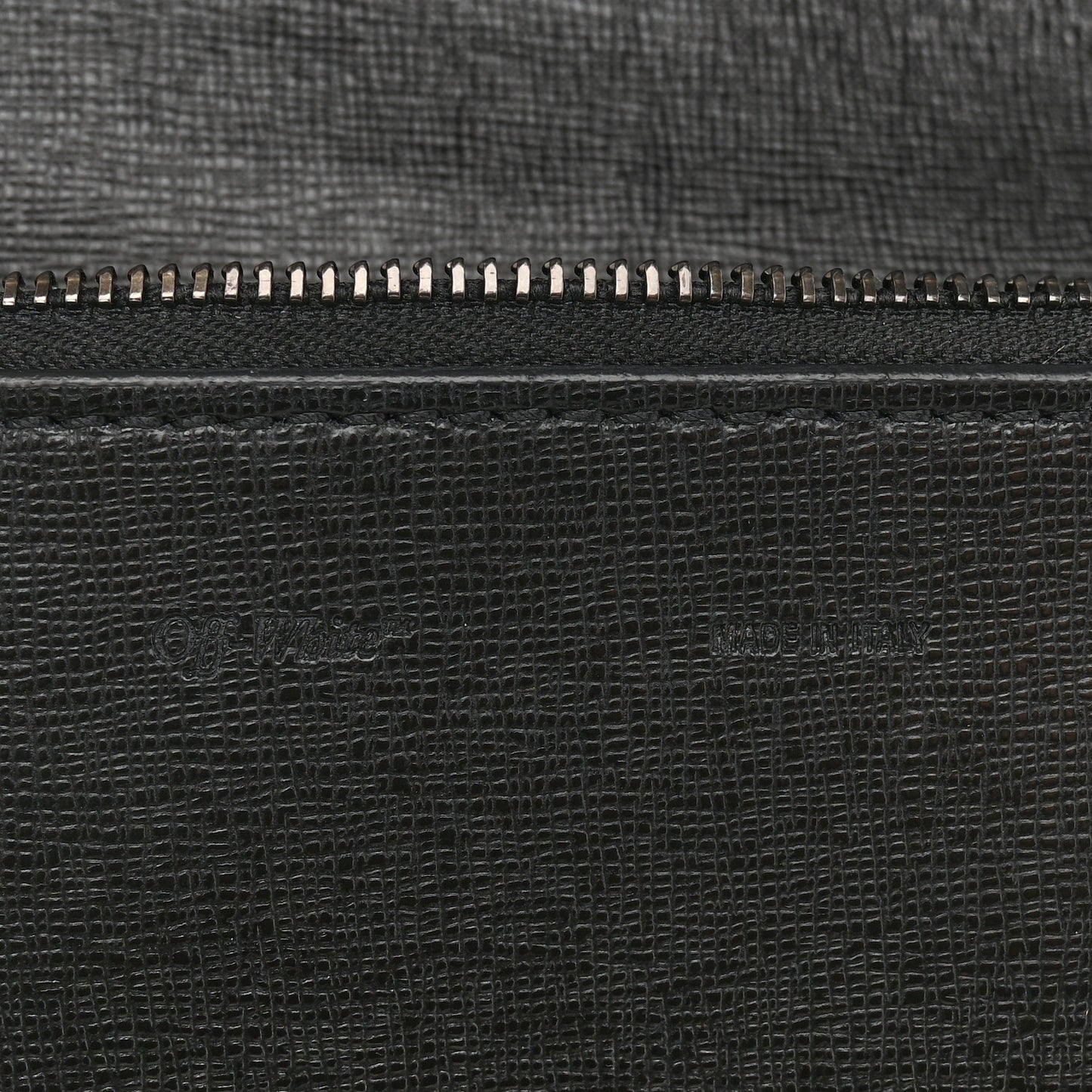 Saffiano Mini Binder Clip Bag Black White