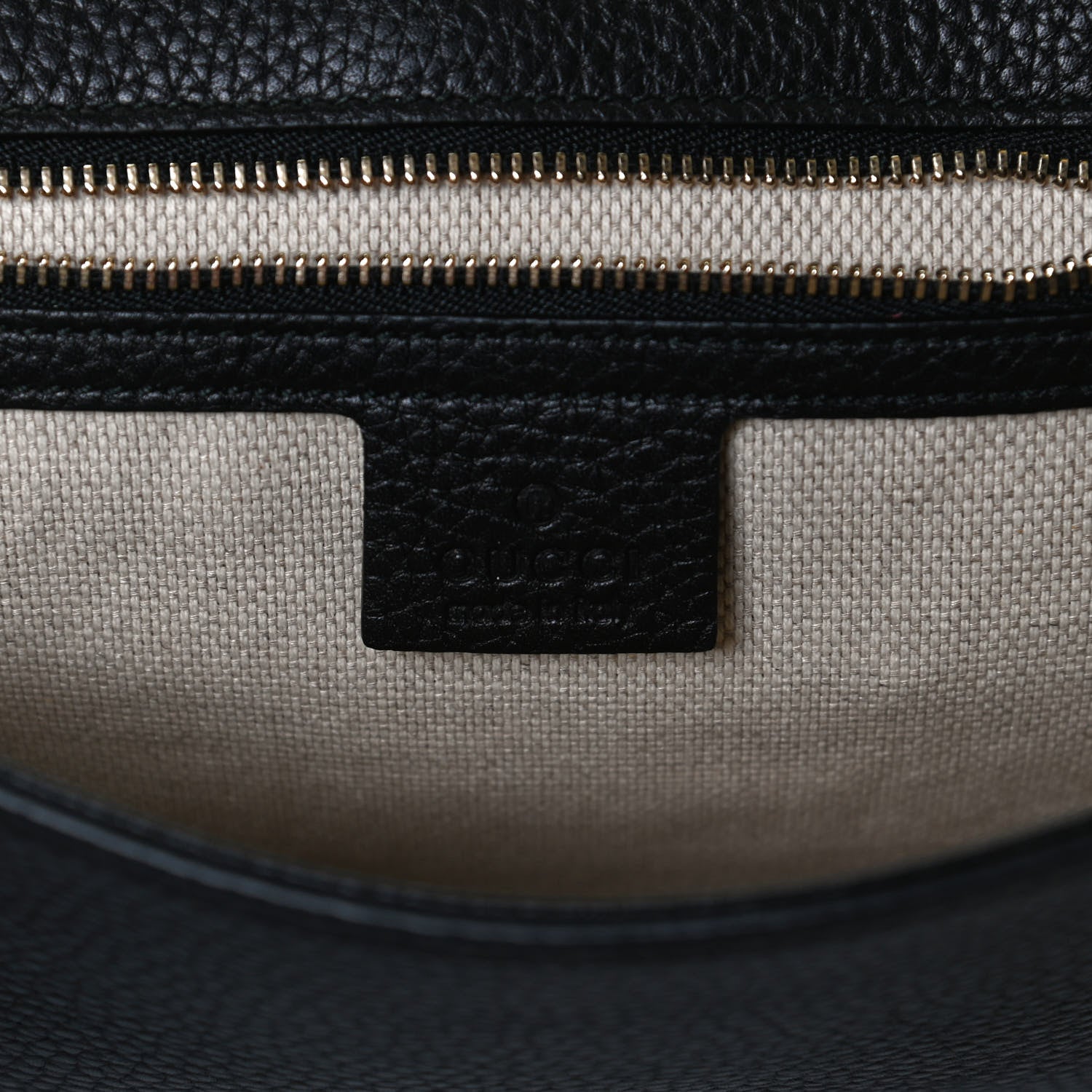 Gucci Pebbled Calfskin Medium Soho Clutch Black 6 of 14