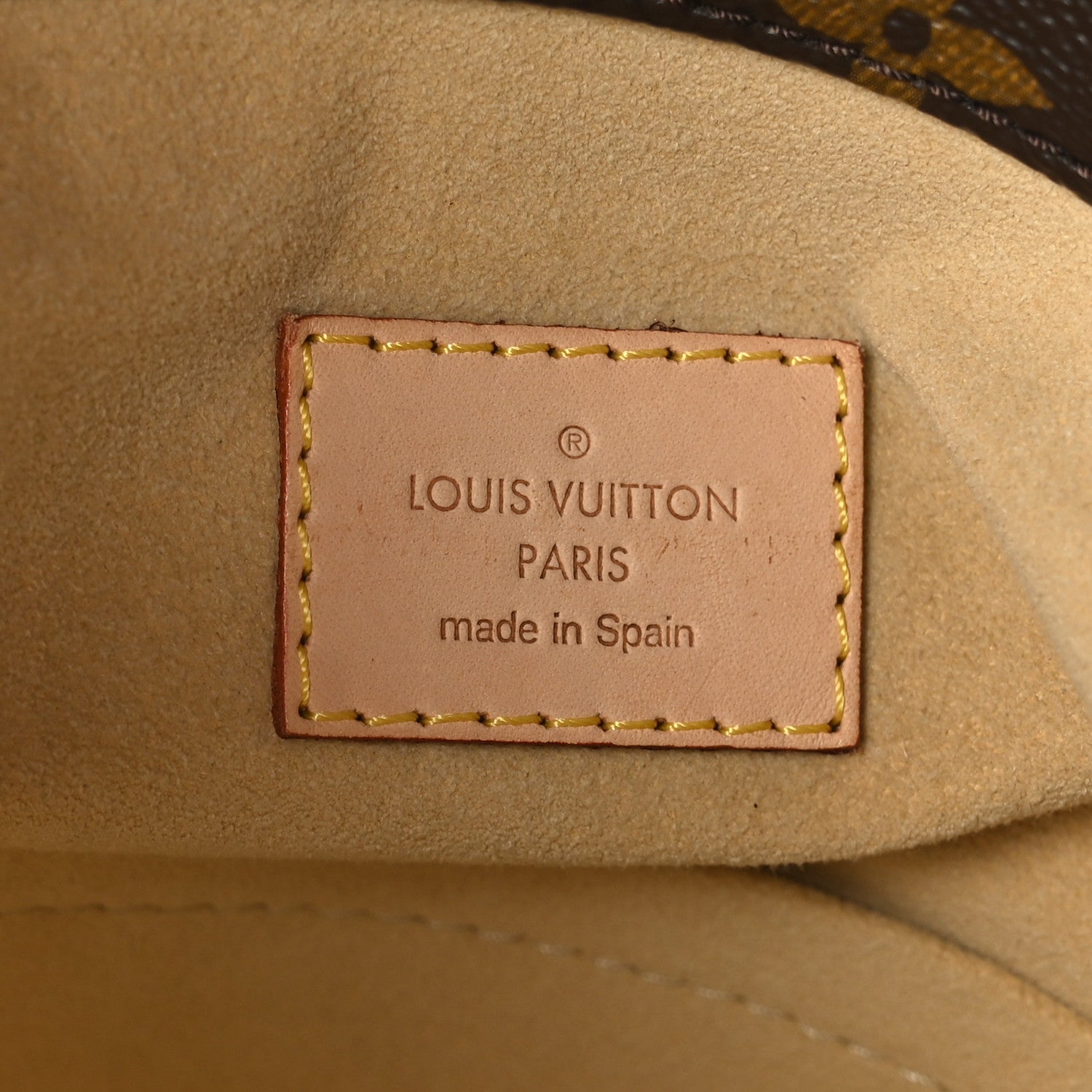 Louis Vuitton Monogram Artsy MM 6 of 10