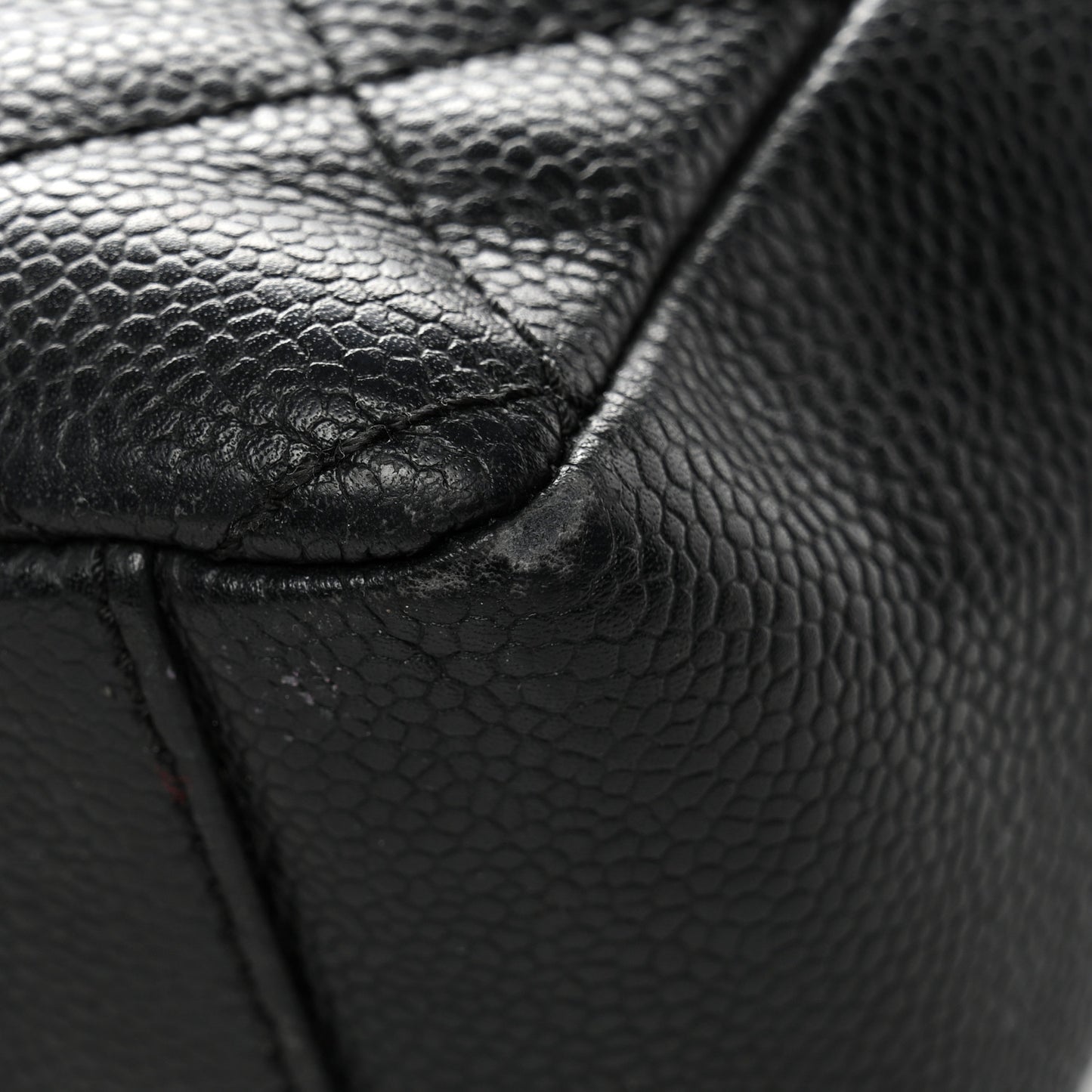 Caviar Quilted Petit Shopping Tote PST Black
