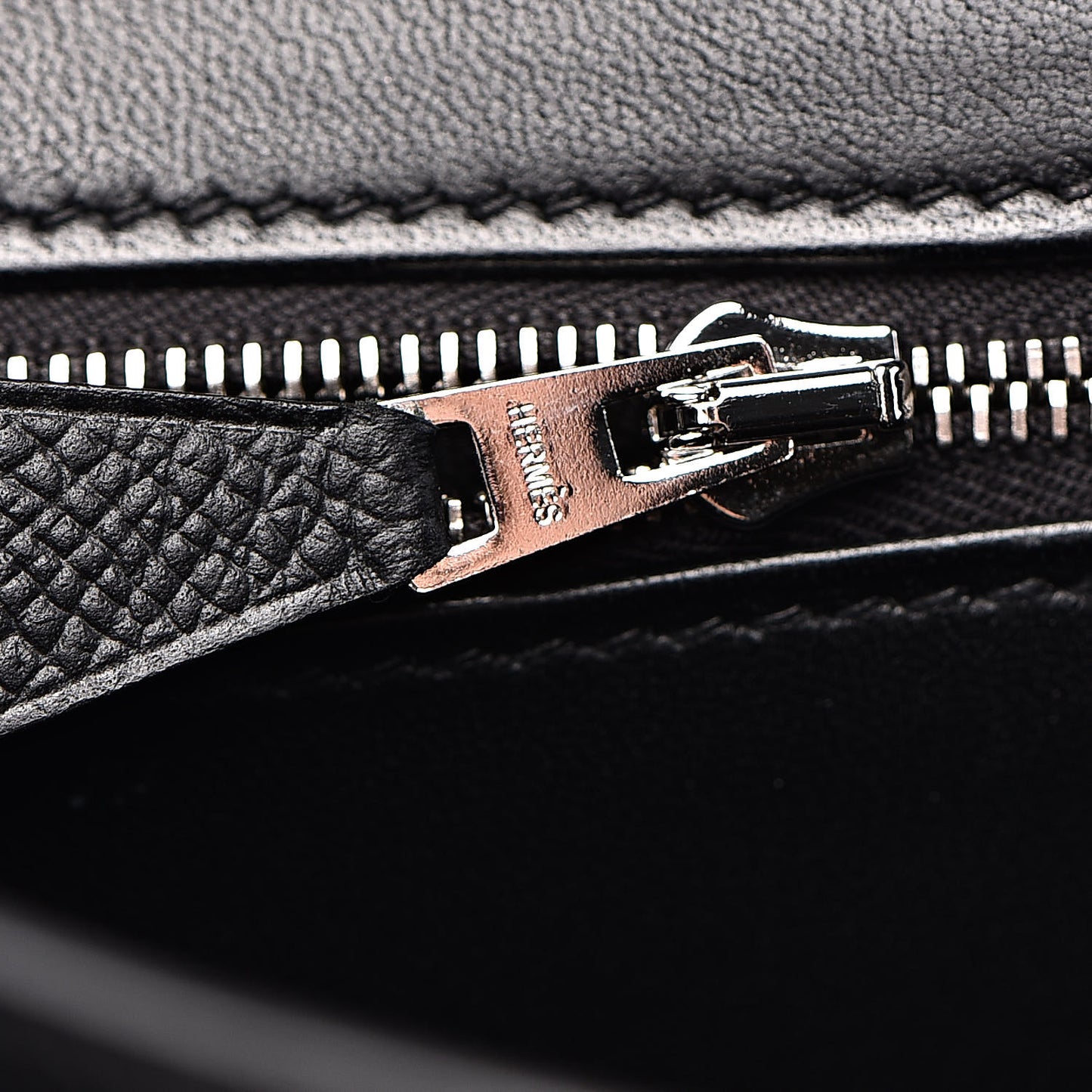 Epsom Constance 24 Black
