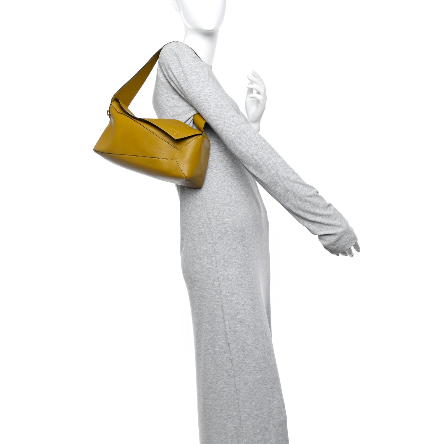 Loewe Calfskin Puzzle Hobo Ochre 1797005 – FASHIONPHILE