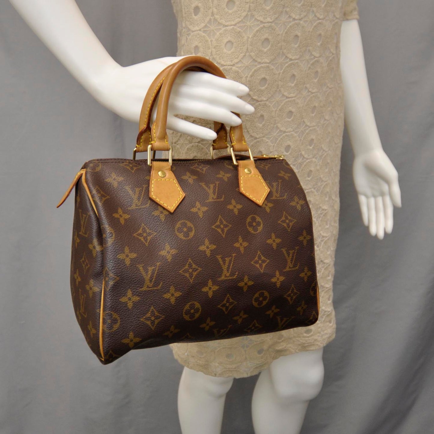 Monogram Speedy 25