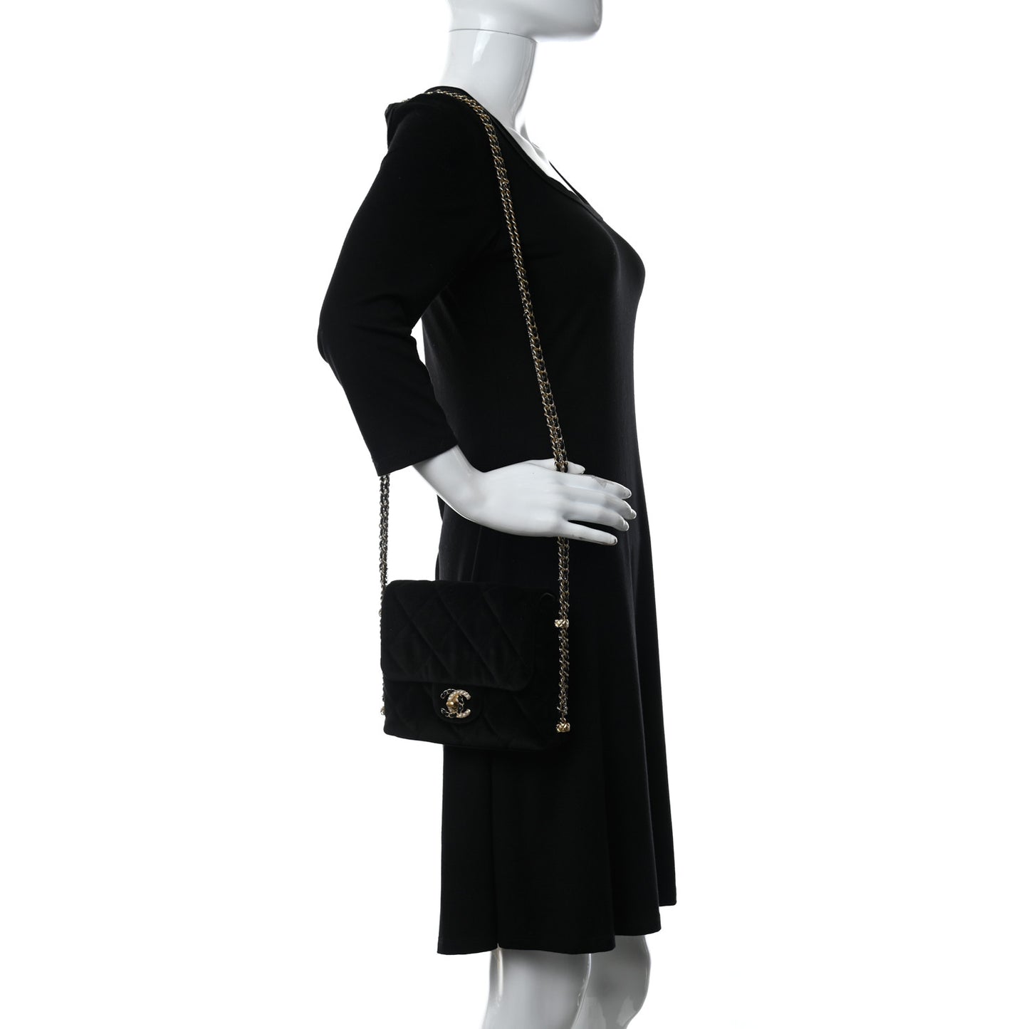 Velvet Quilted Crush On Chains Flap Bag Black