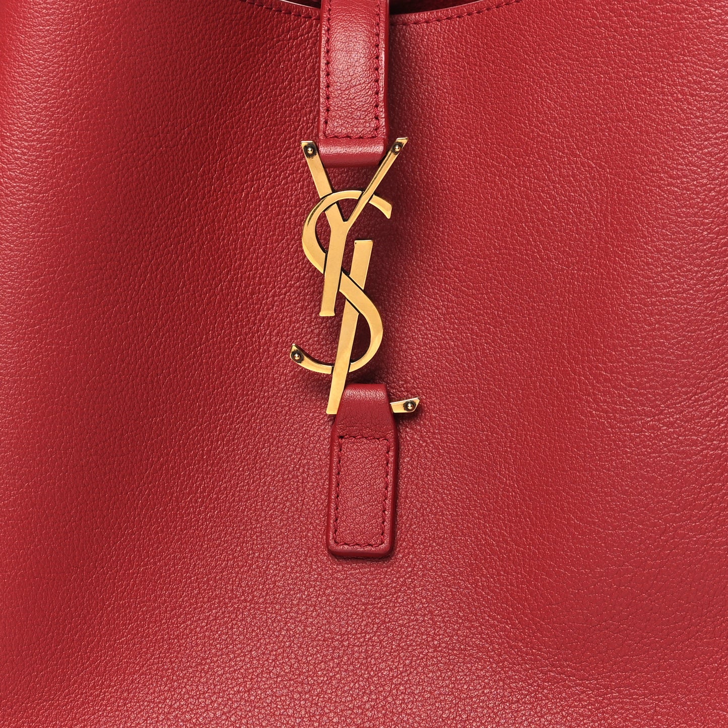 Grained Calfskin Small Le 5 A 7 Soft Hobo Rouge Legion