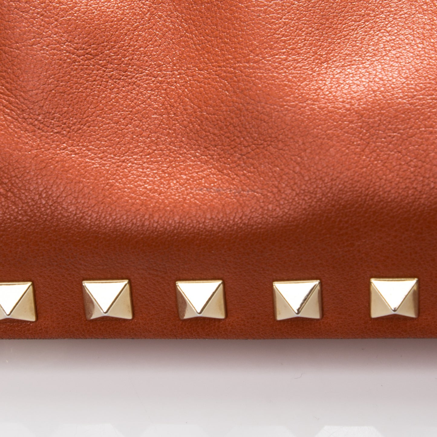Vitello Small Rockstud Tote English Red