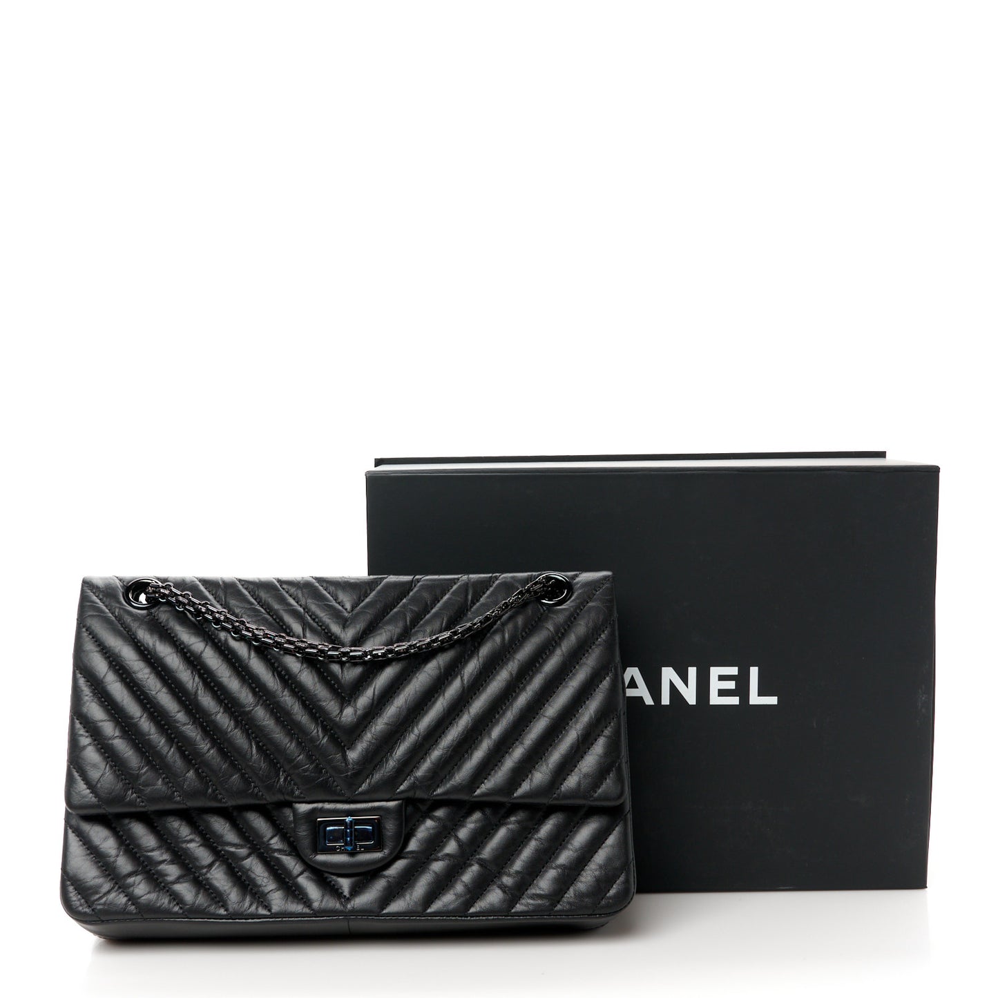 Aged Calfskin Chevron Quilted 2.55 Reissue 226 So Black