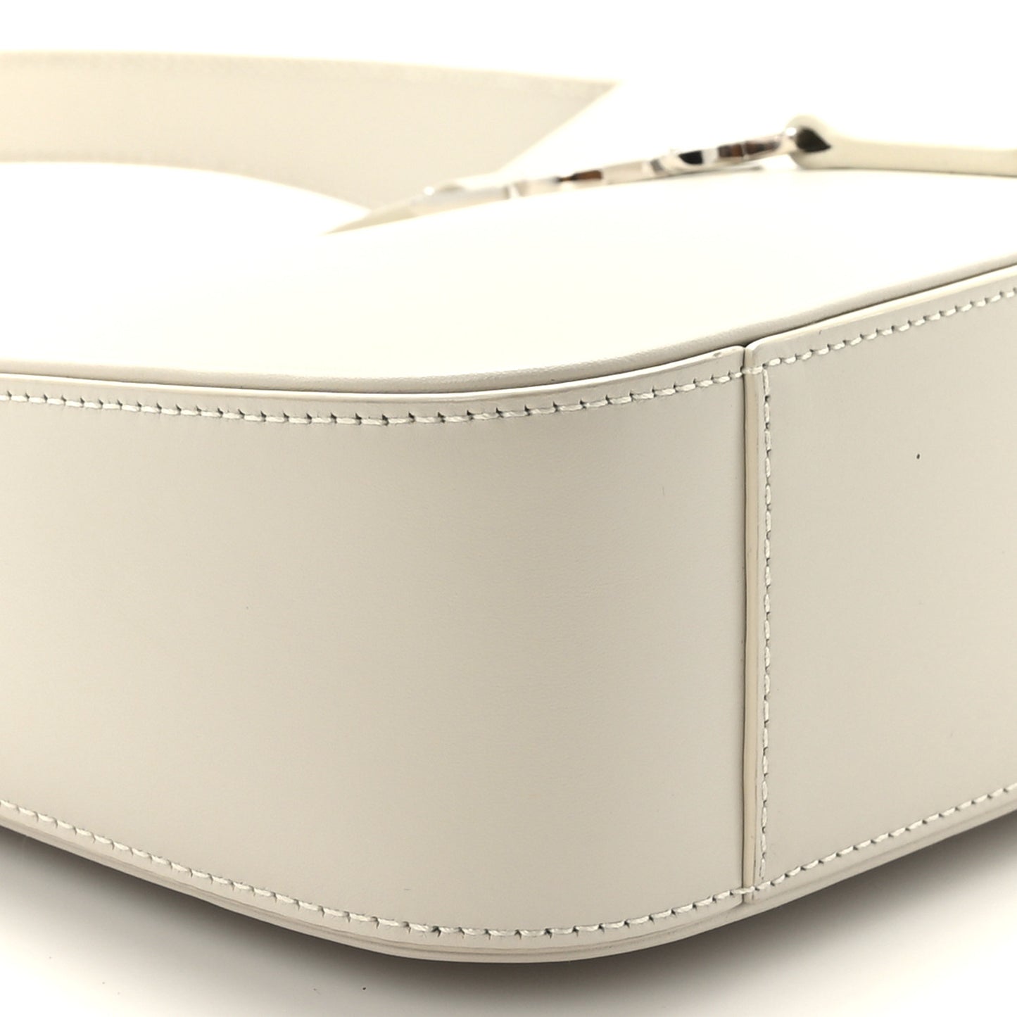 Smooth Calfskin Le 5 A 7 Hobo Crema Soft