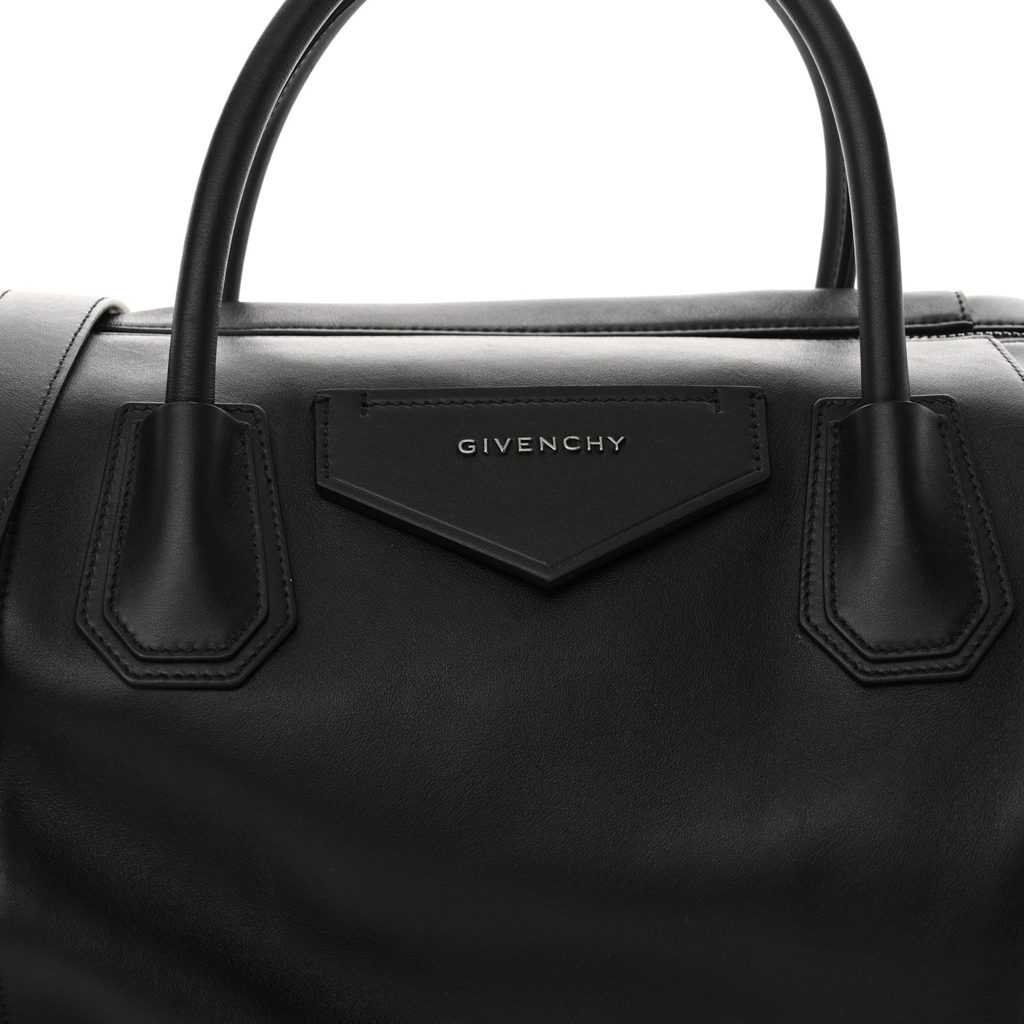 Smooth Calfskin Medium Soft Antigona Black