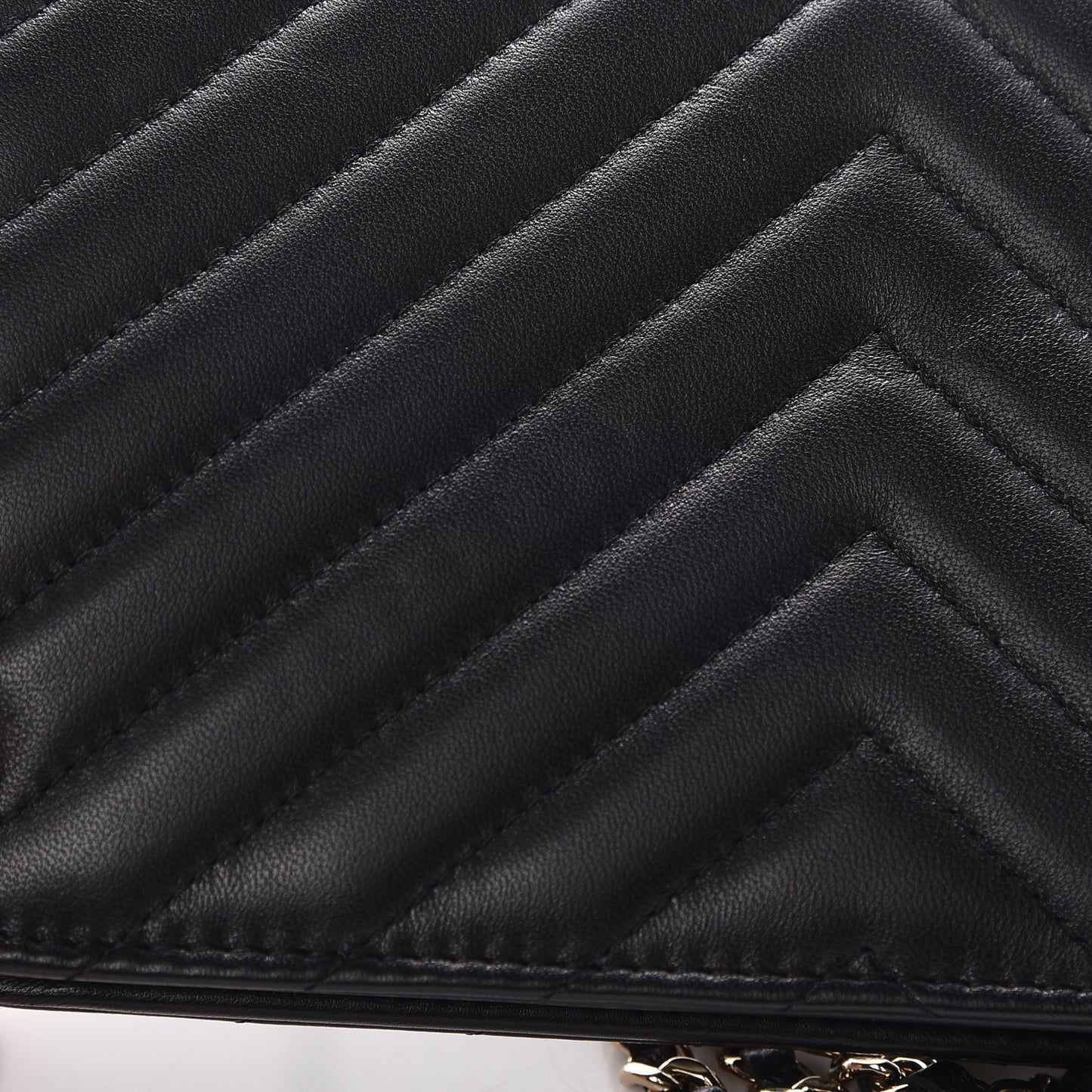 Lambskin Chevron Quilted Trendy CC Chain Wallet Black