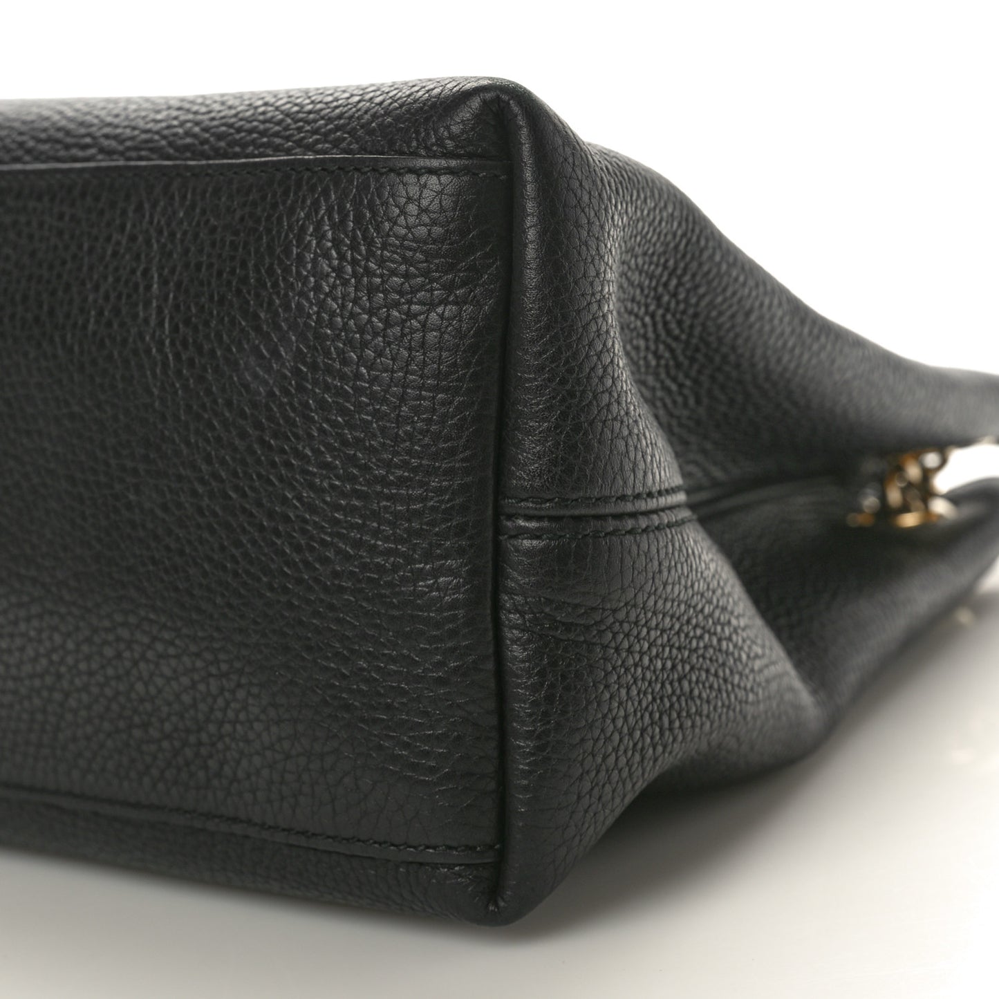 Pebbled Calfskin Medium Soho Chain Shoulder Bag Black