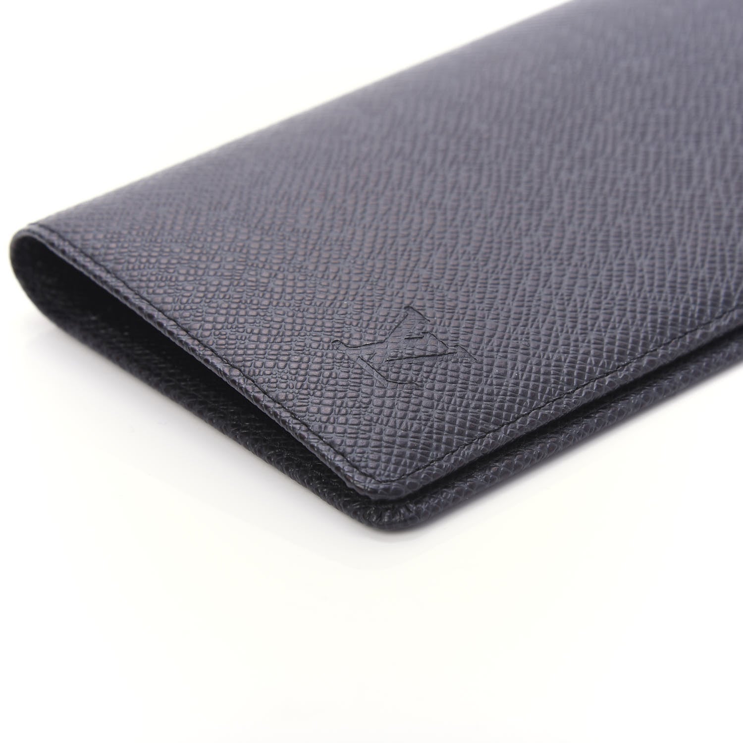 Louis Vuitton Taiga Pocket Agenda Cover Black 7 of 9