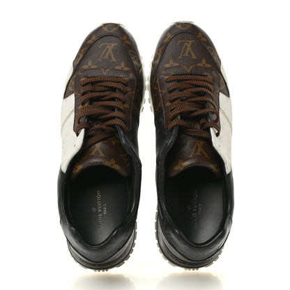 Louis Vuitton Monogram Mix Mens Run Away Sneakers 9 Ebene 2 of 10