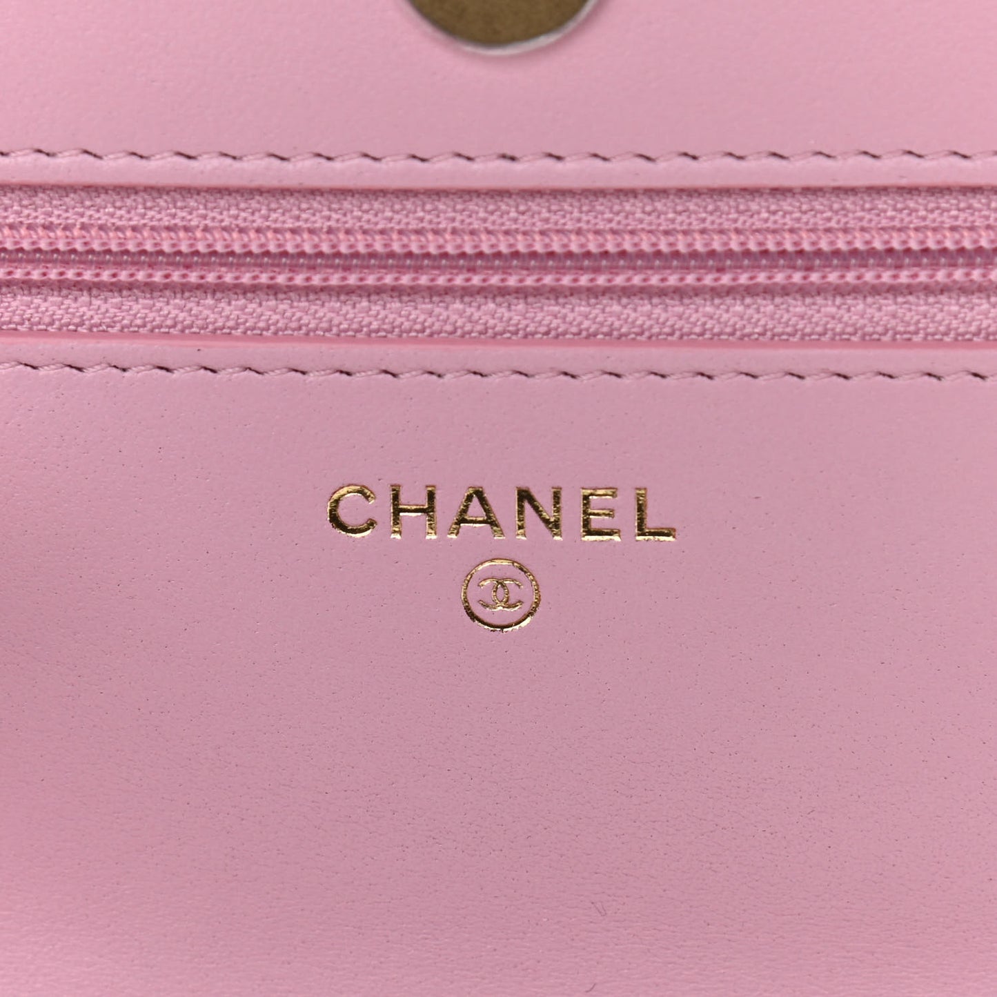 Shiny Caviar Quilted Pick Me Up Wallet On Chain WOC Pink