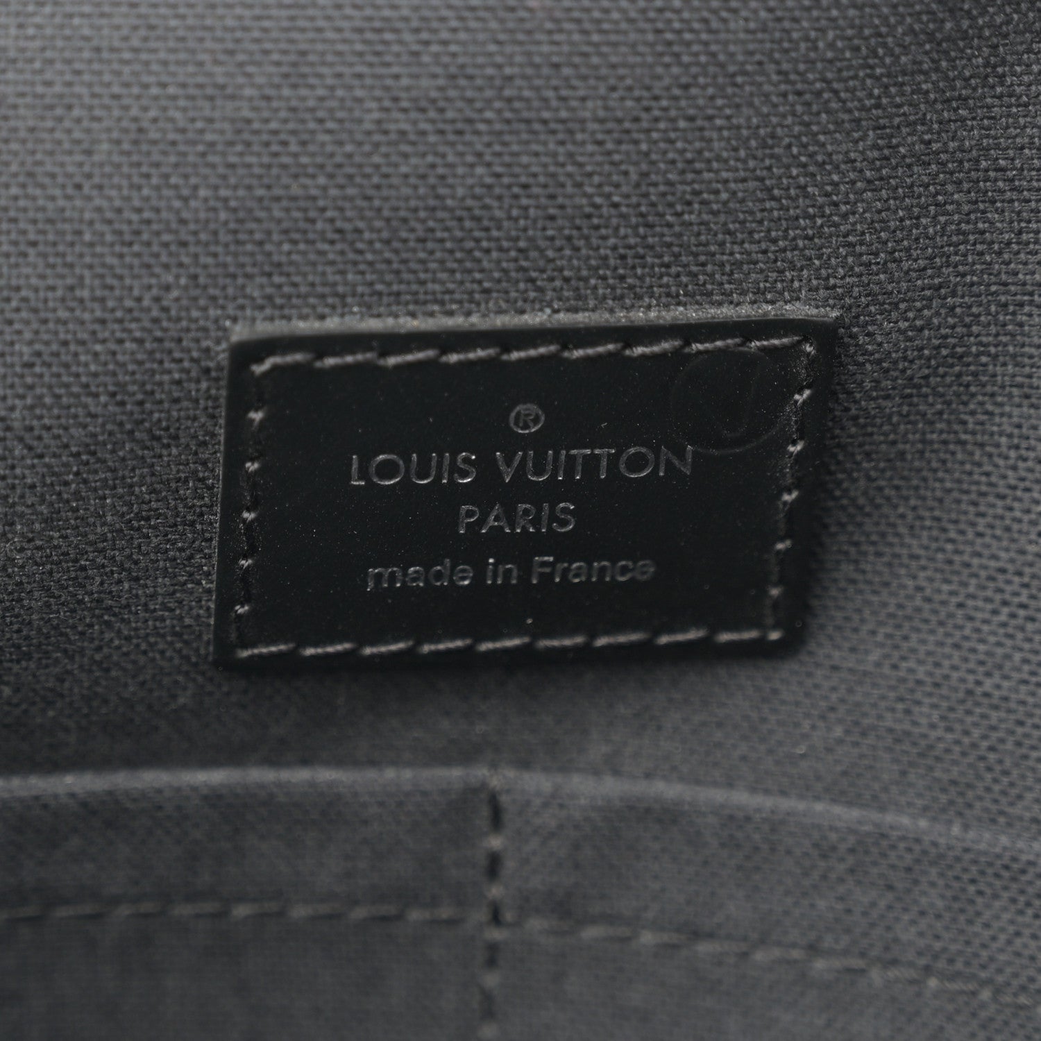 Louis Vuitton Damier Graphite Skyline Messenger PM 6 of 12