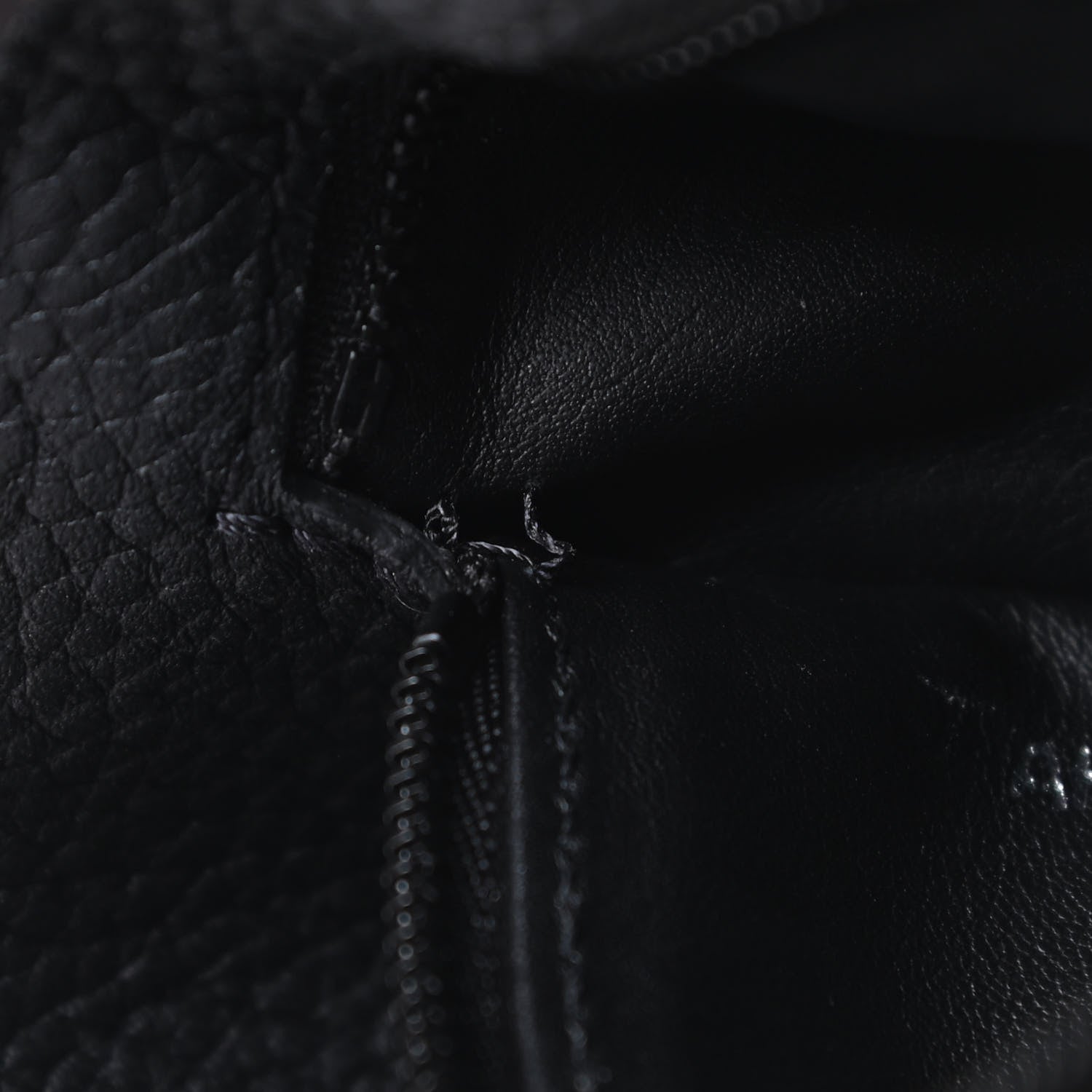 Louis Vuitton Taurillon Capucines BB Matte Black 14 of 14