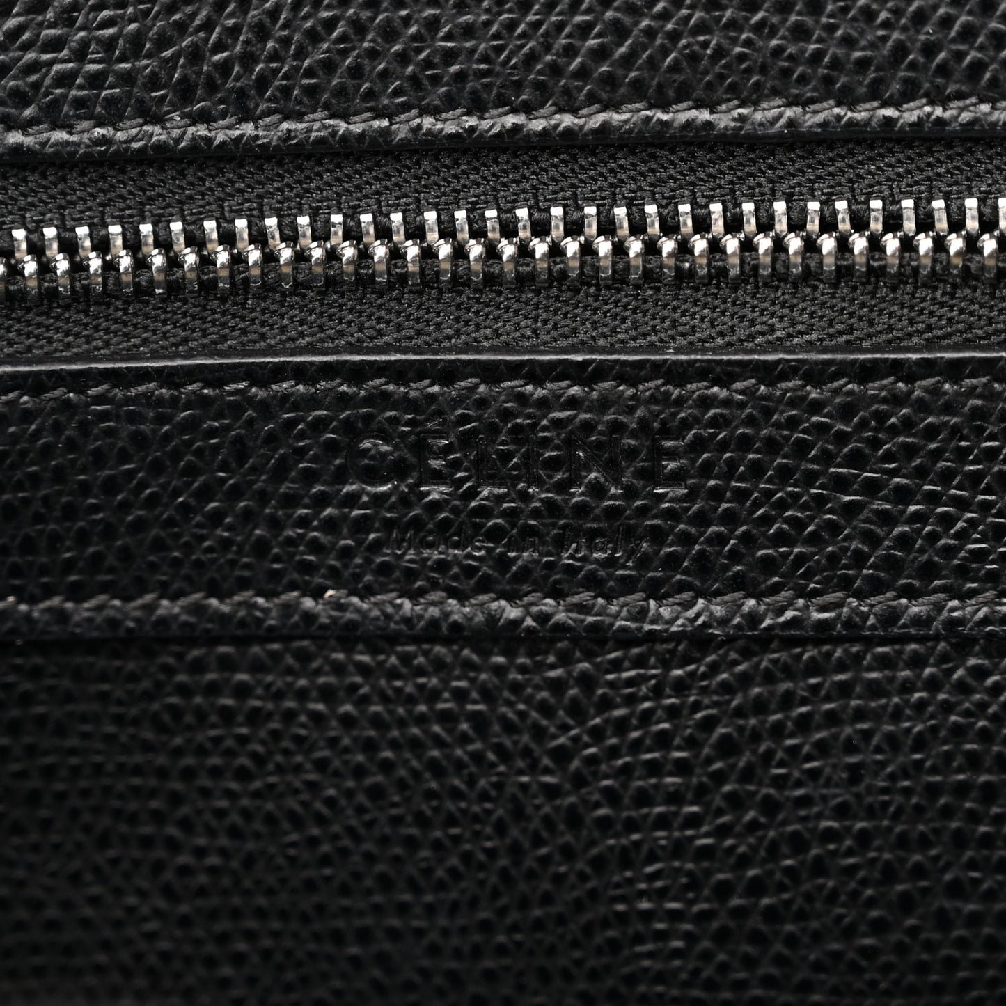 Grained Calfskin Small Vertical Cabas Black