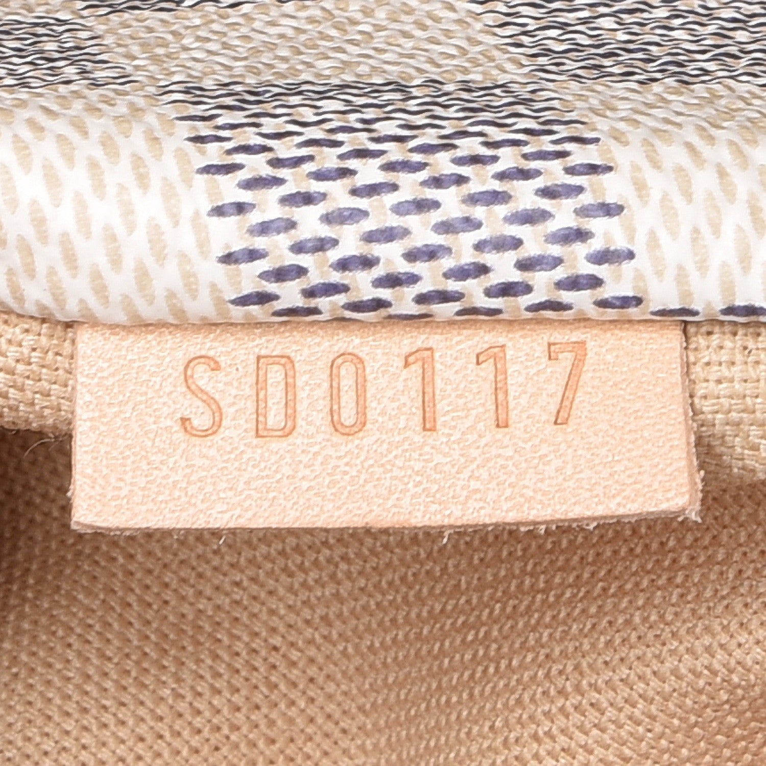 Louis Vuitton Damier Azur Totally MM 8 of 8