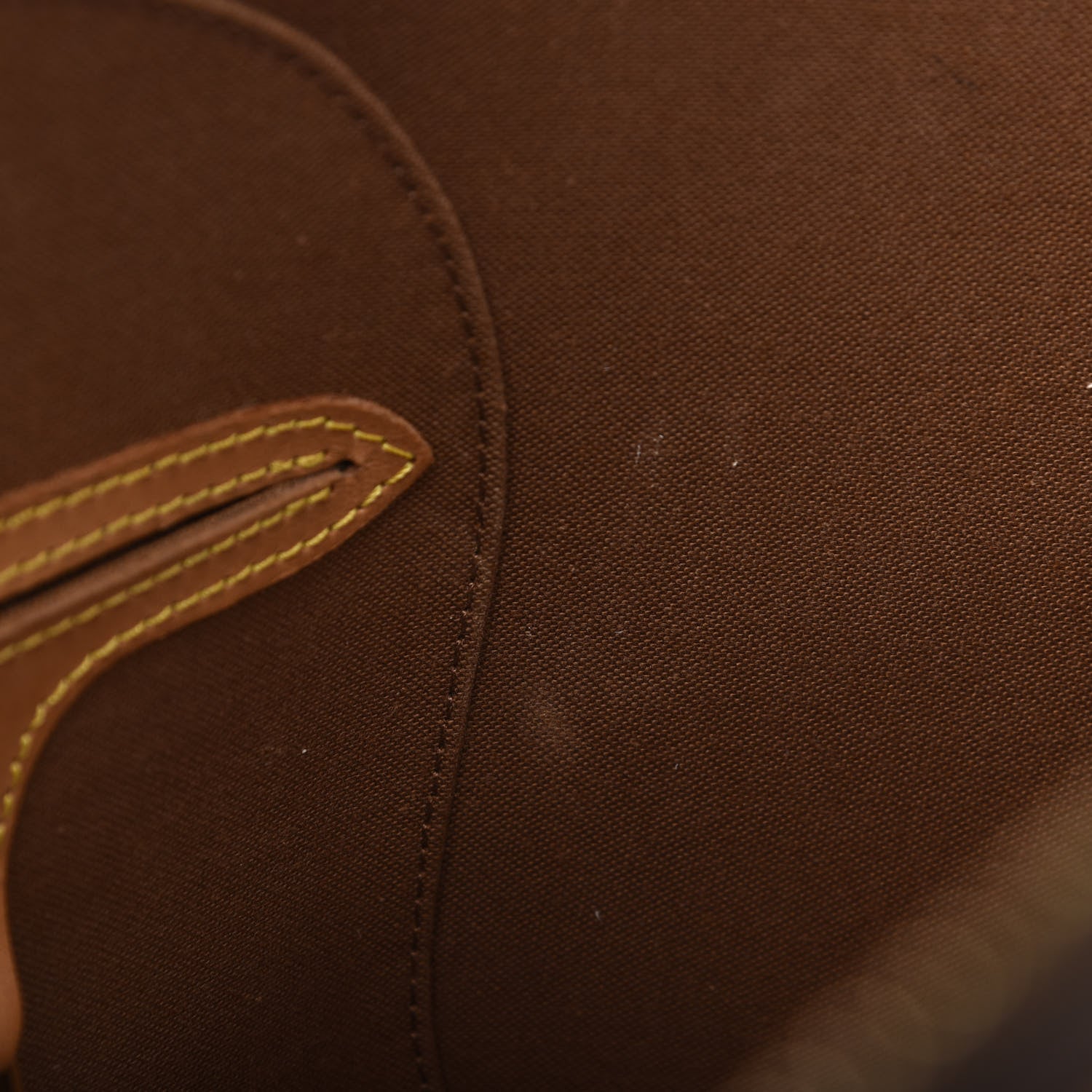 Louis Vuitton Monogram Ellipse MM 8 of 16