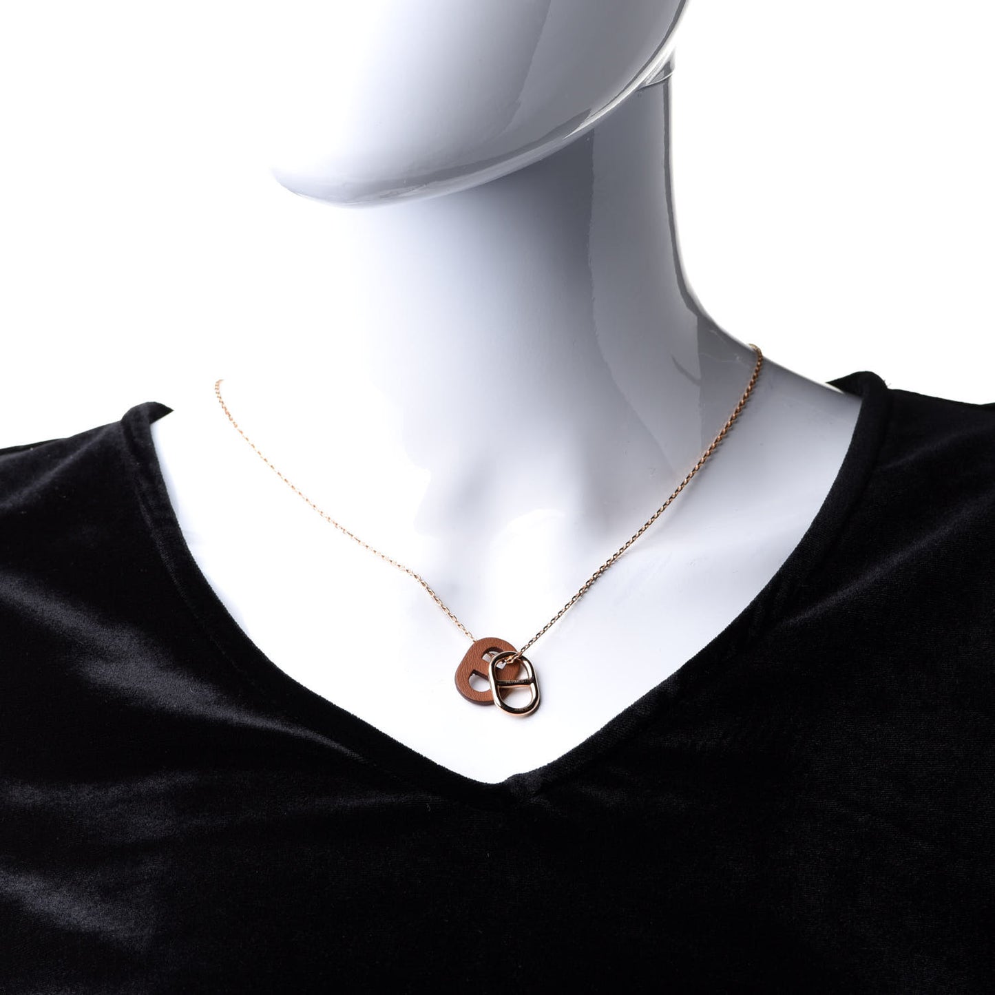 Swift O'Maillon Pendant Necklace Gold