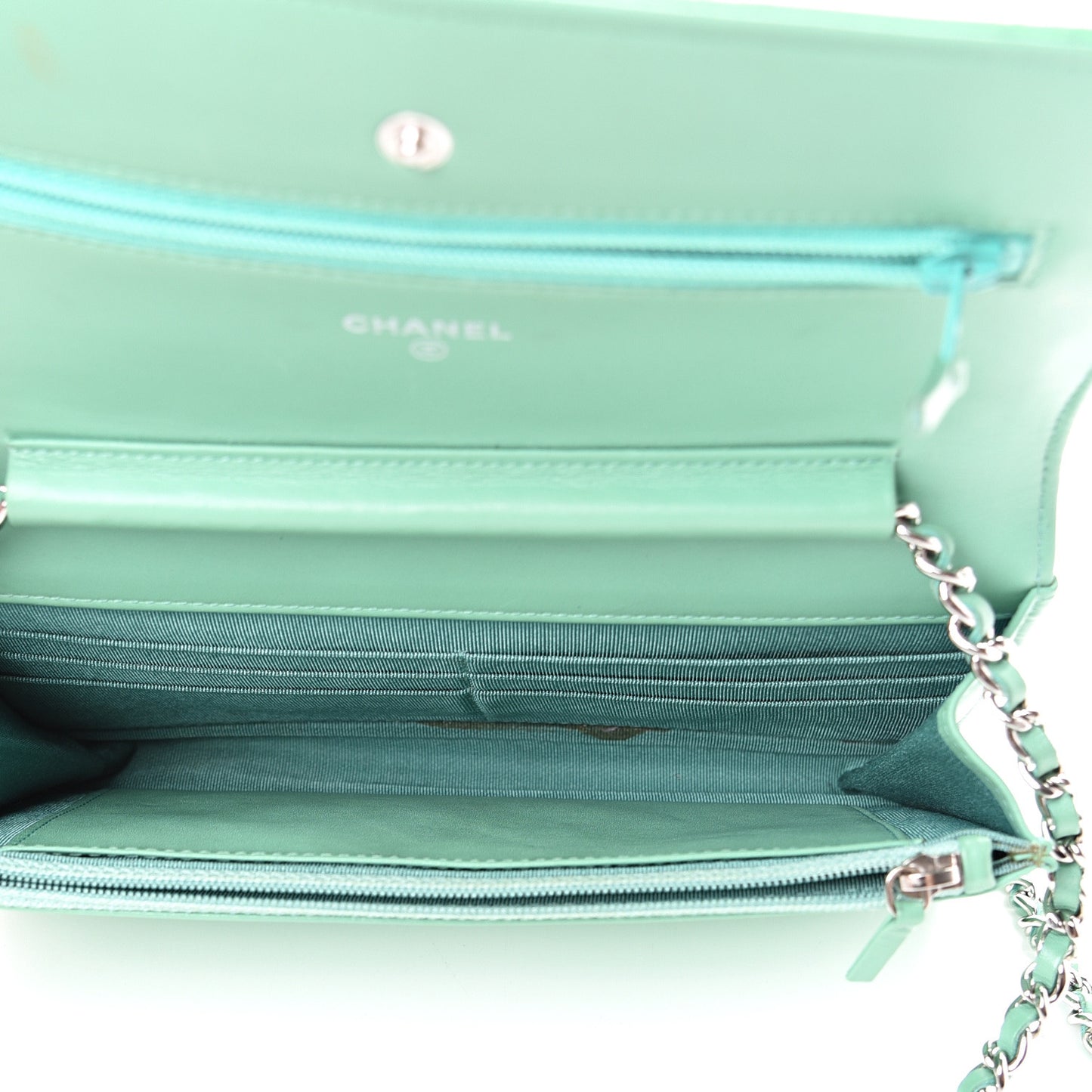 Patent Quilted Wallet On Chain WOC Green