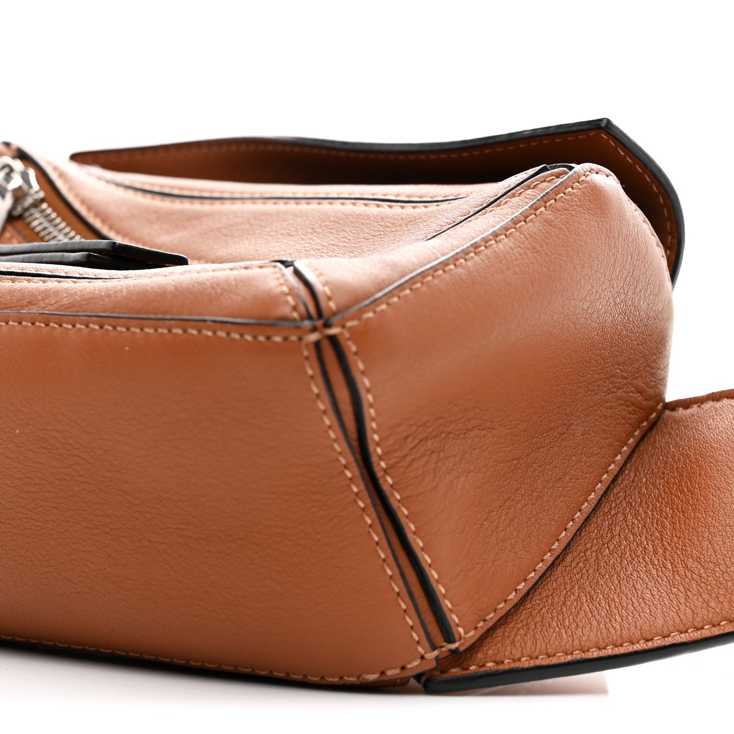 ロエベ LOEWE パズル PUZZLE MINI BAG TAN Loewe Calfskin Mini Puzzle Bag Tan 1843011 – FASHIONPHILE