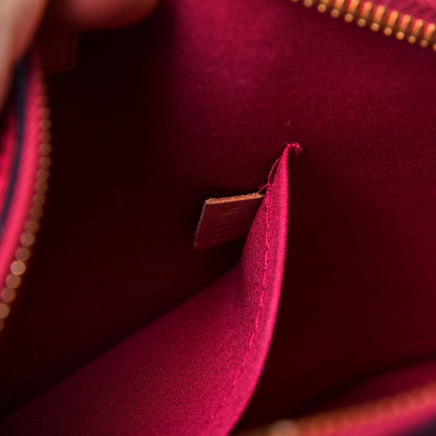 Louis Vuitton Vernis Alma BB Rose Indien 17 of 19
