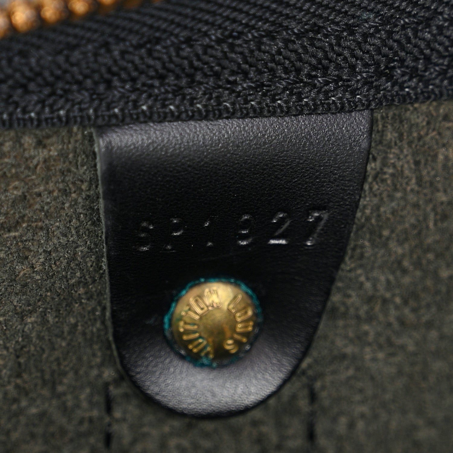 Louis Vuitton Epi Keepall 50 Black 8 of 12