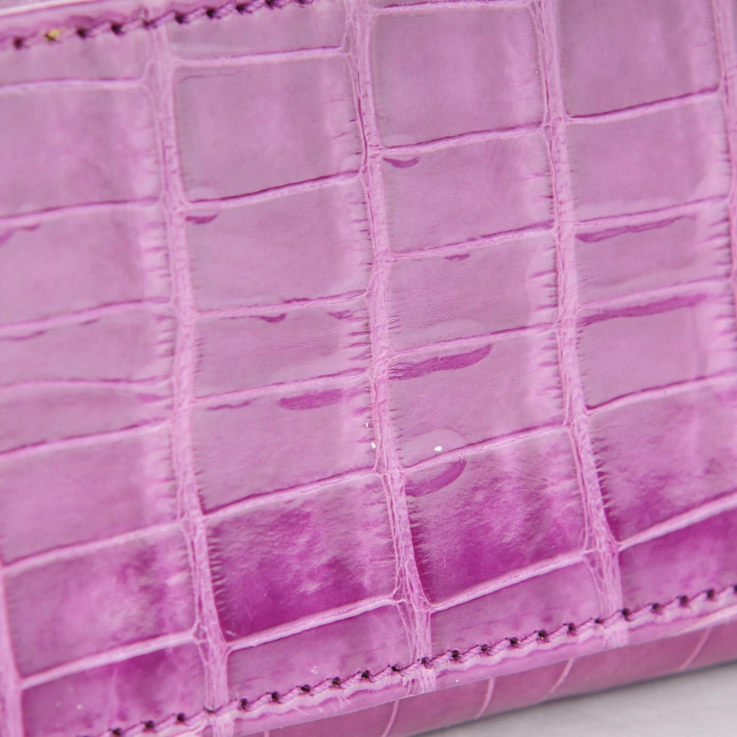 Shiny Alligator Kelly Pochette Violet