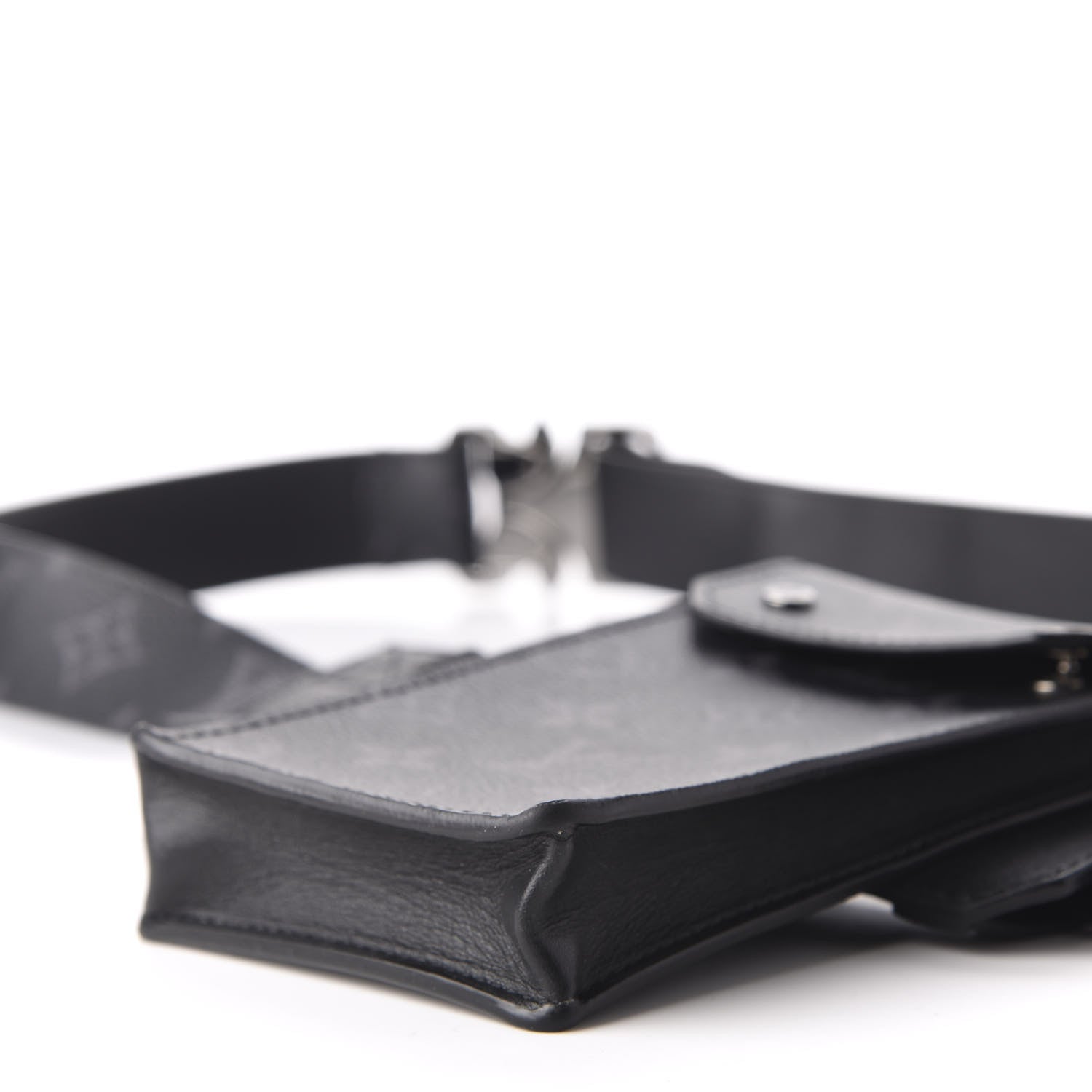 Louis Vuitton Monogram Eclipse 35mm Utility Belt 110 44 8 of 11