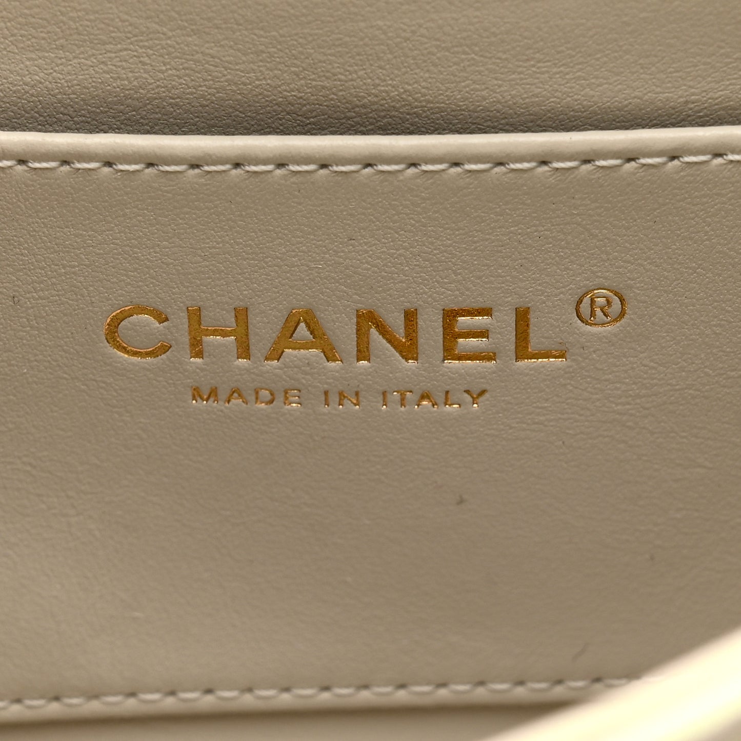 Pearly Lambskin Quilted Pearl Small Flap Light Grey