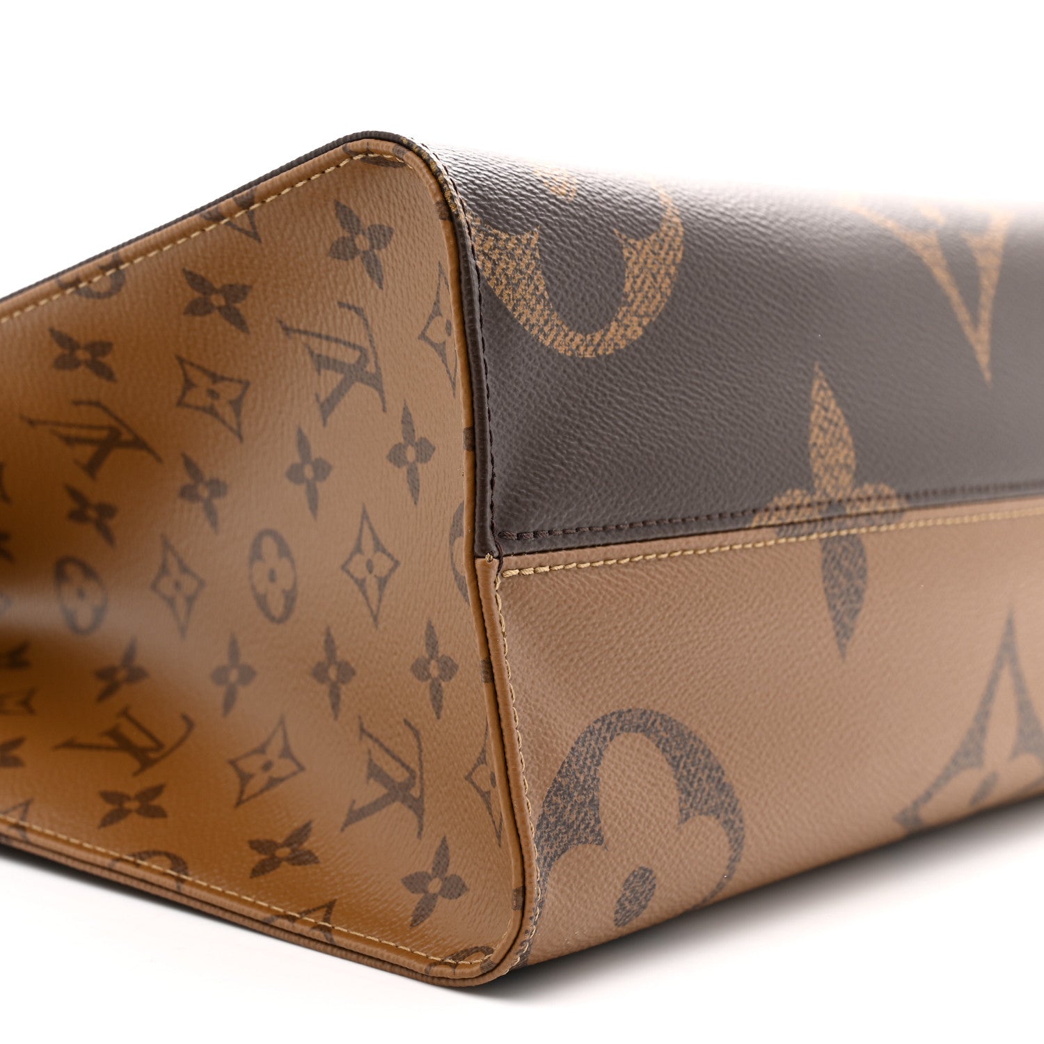 Louis Vuitton Reverse Monogram Giant Onthego MM 16 of 20