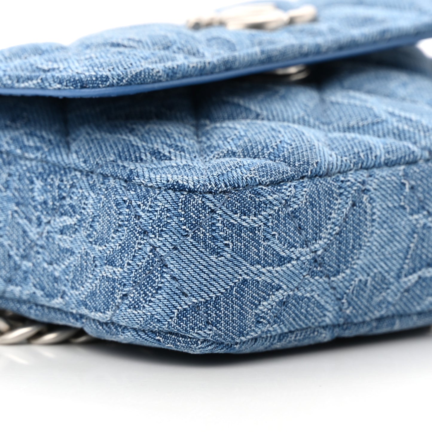 Denim Quilted Camellia Sweetheart Clutch With Chain Blue