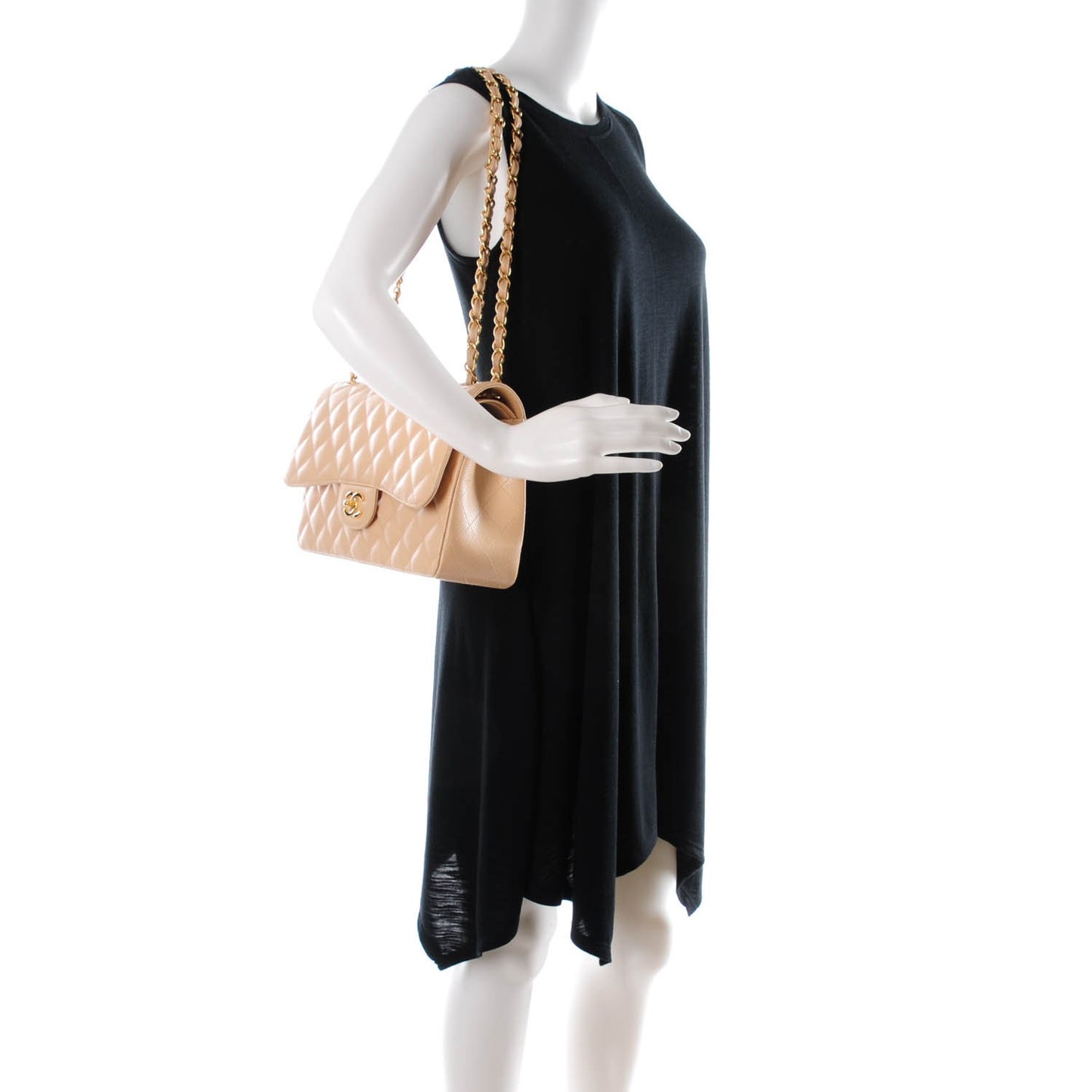 Caviar Quilted Jumbo Double Flap Beige Clair